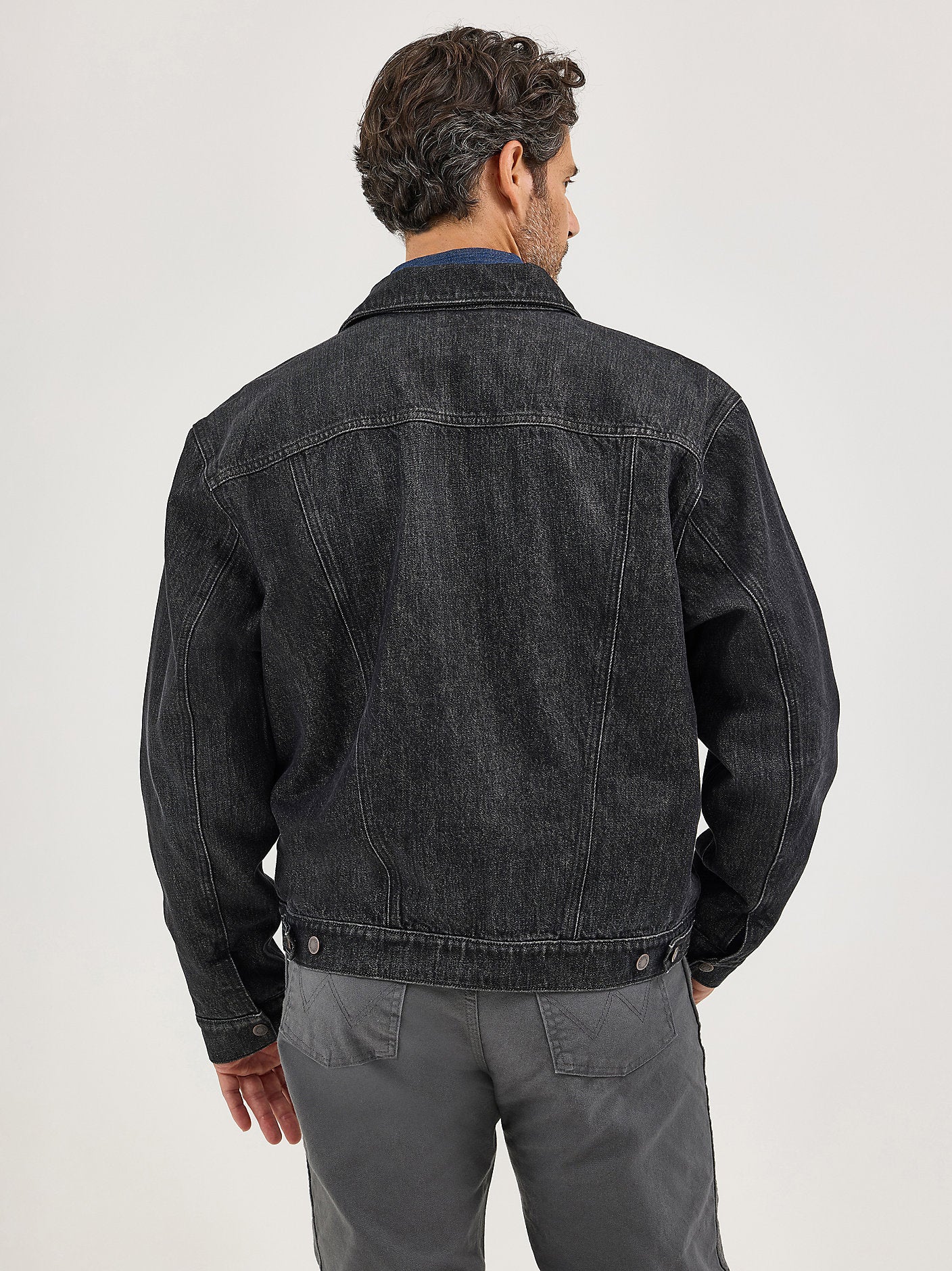 112367635 - Wrangler Lined Denim Jacket - Washed Black