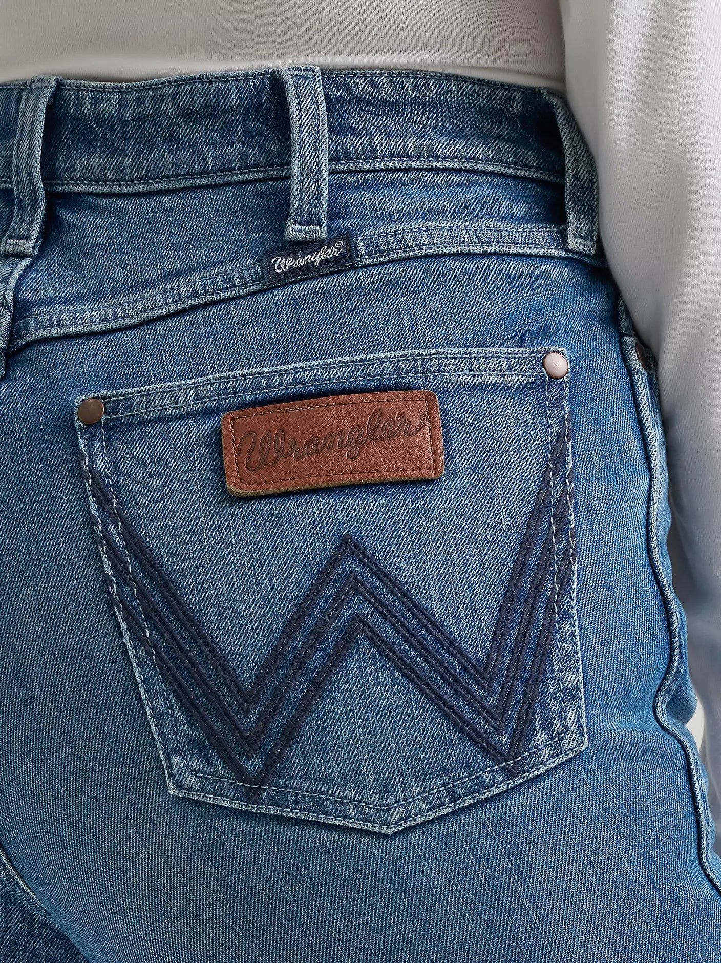 112382261 Women's Wrangler Retro® Bailey High Rise Bootcut Jean - Liberty