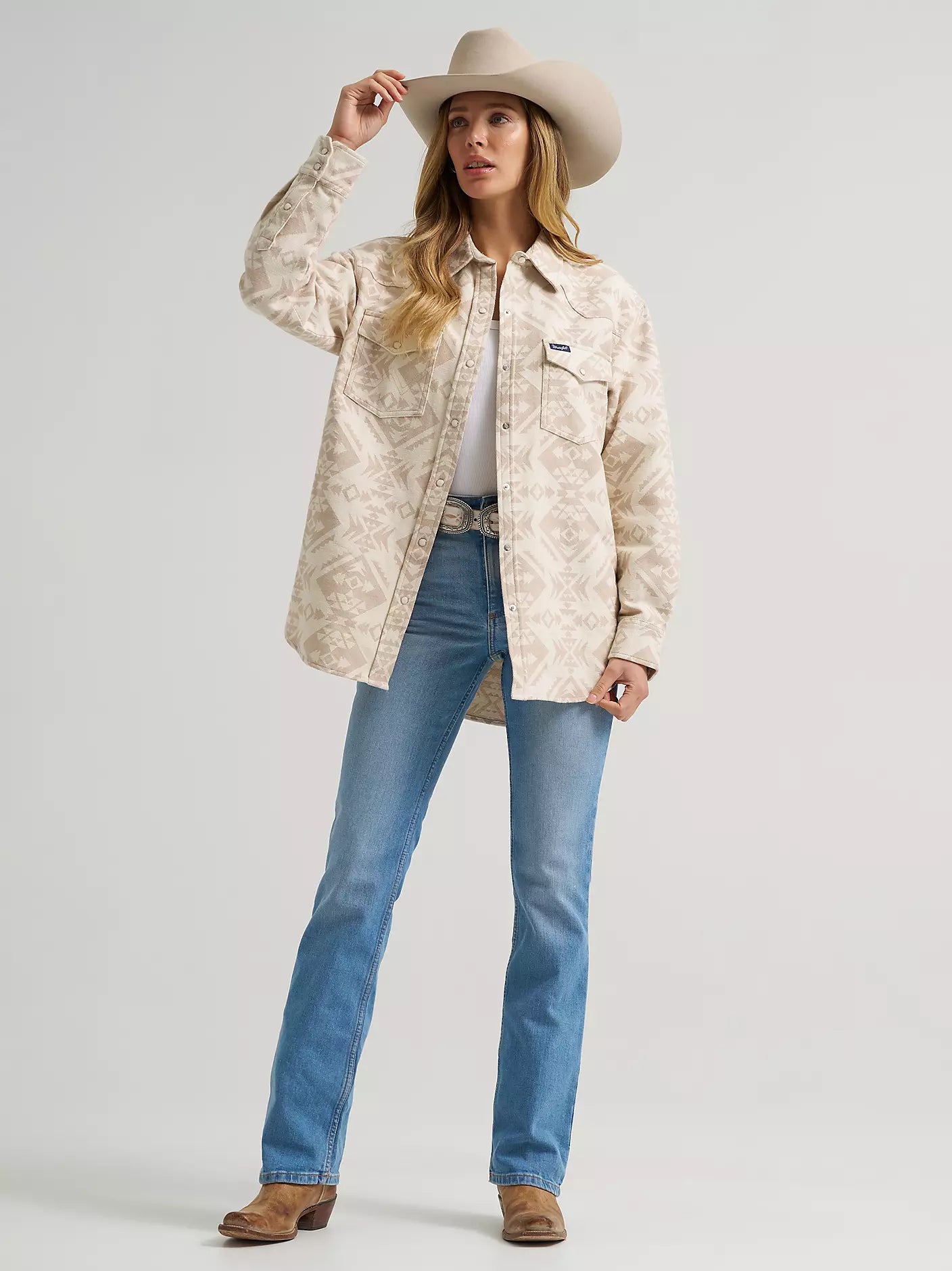 112383027 Women's Wrangler Retro Aztec Boyfriend Snap Shirt - Cream