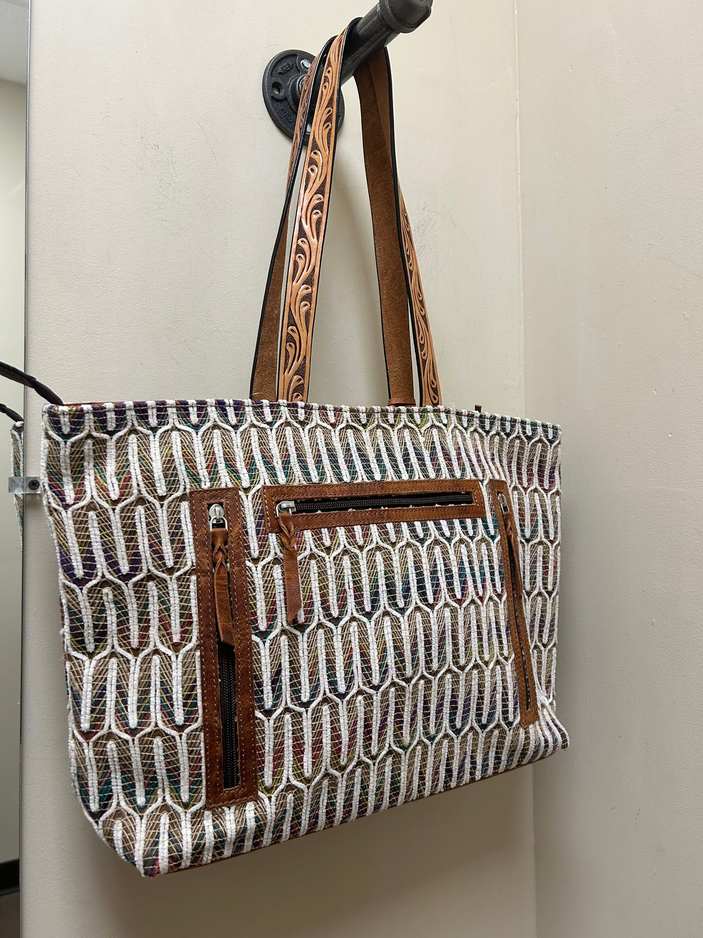 D330007397 Darla Tote Bag