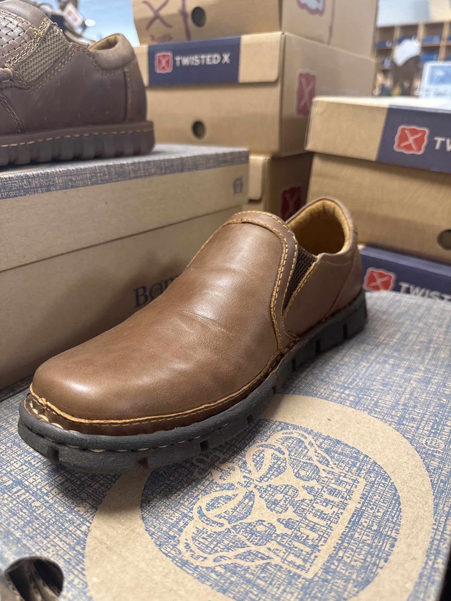 H16216 Sawyer Tan