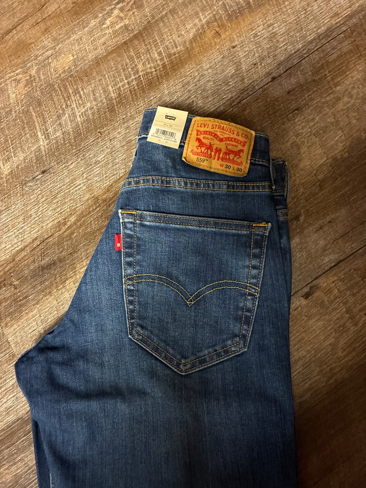 00559 559 Mens Levi Jean 0421