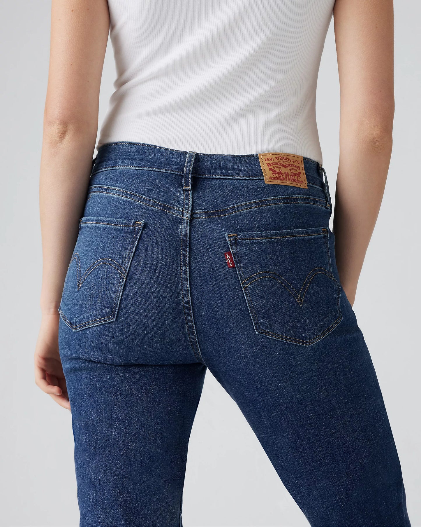 39252-0028 Levi Classic Bootcut