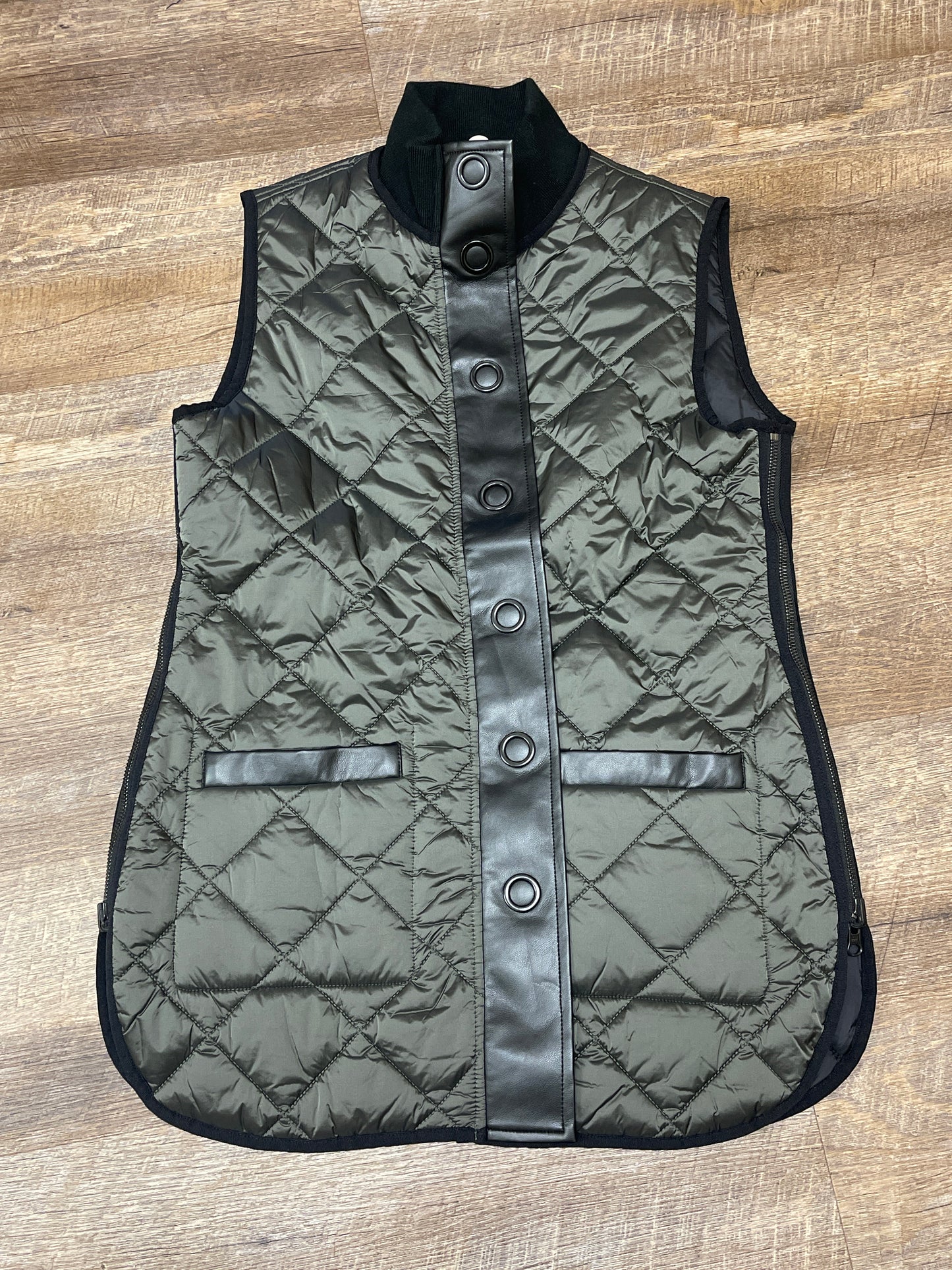 C6385 Charlie B Iridescent Reversible Vest