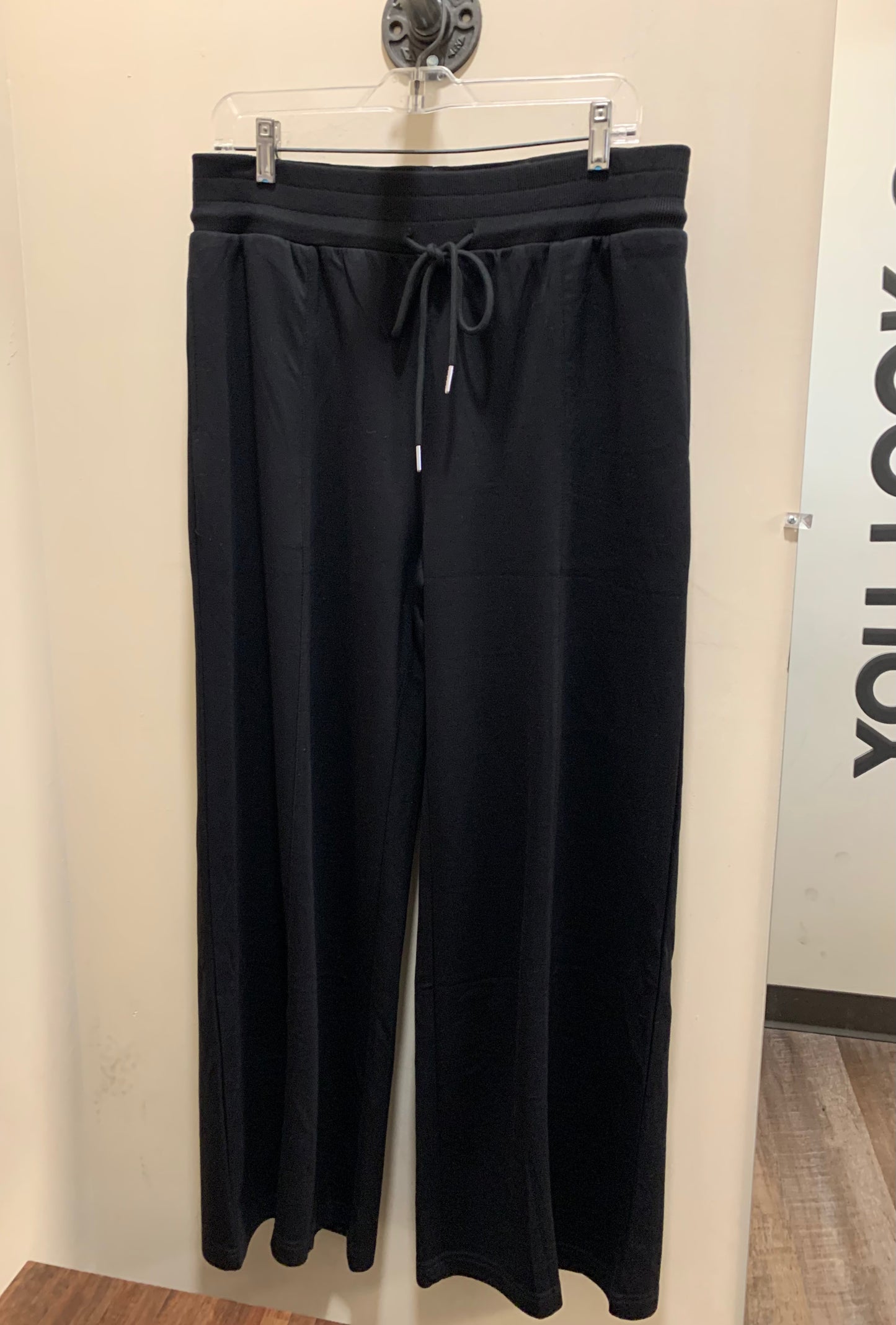 WC4017 Plus Black Luxe Pant