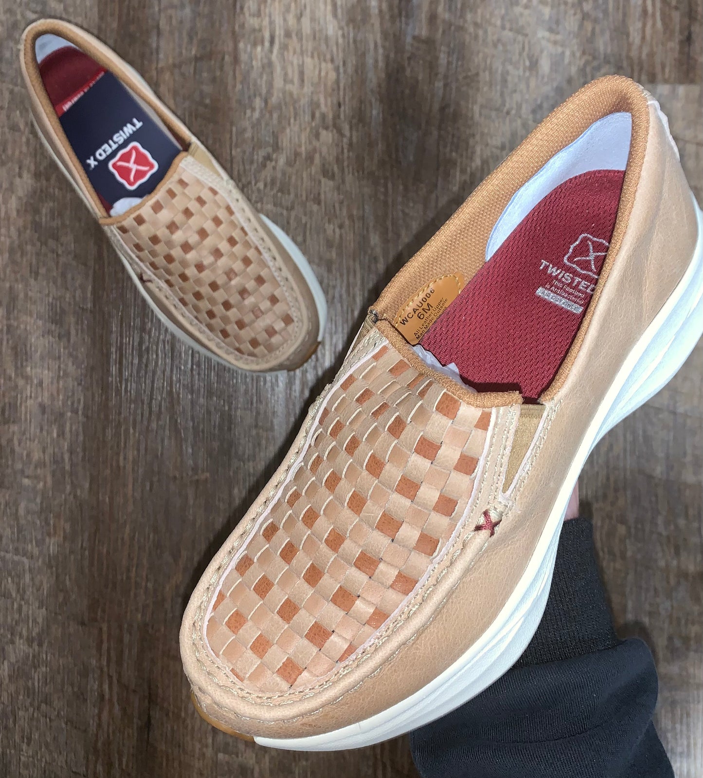 WCAU006 Twisted X Checkered Casual Shoe