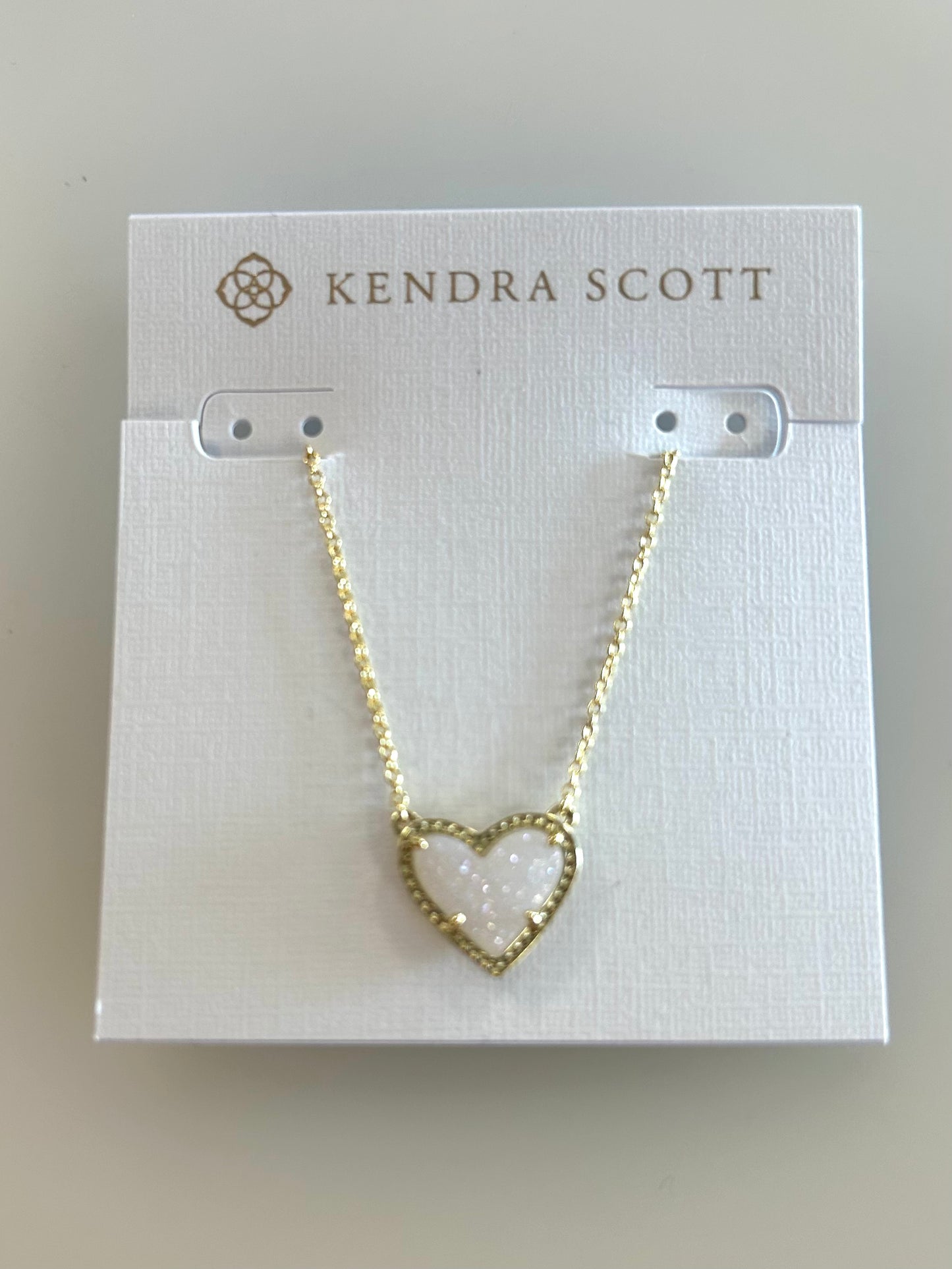4217704861 Ari Heart Necklace Gold Irides Kendra Scott