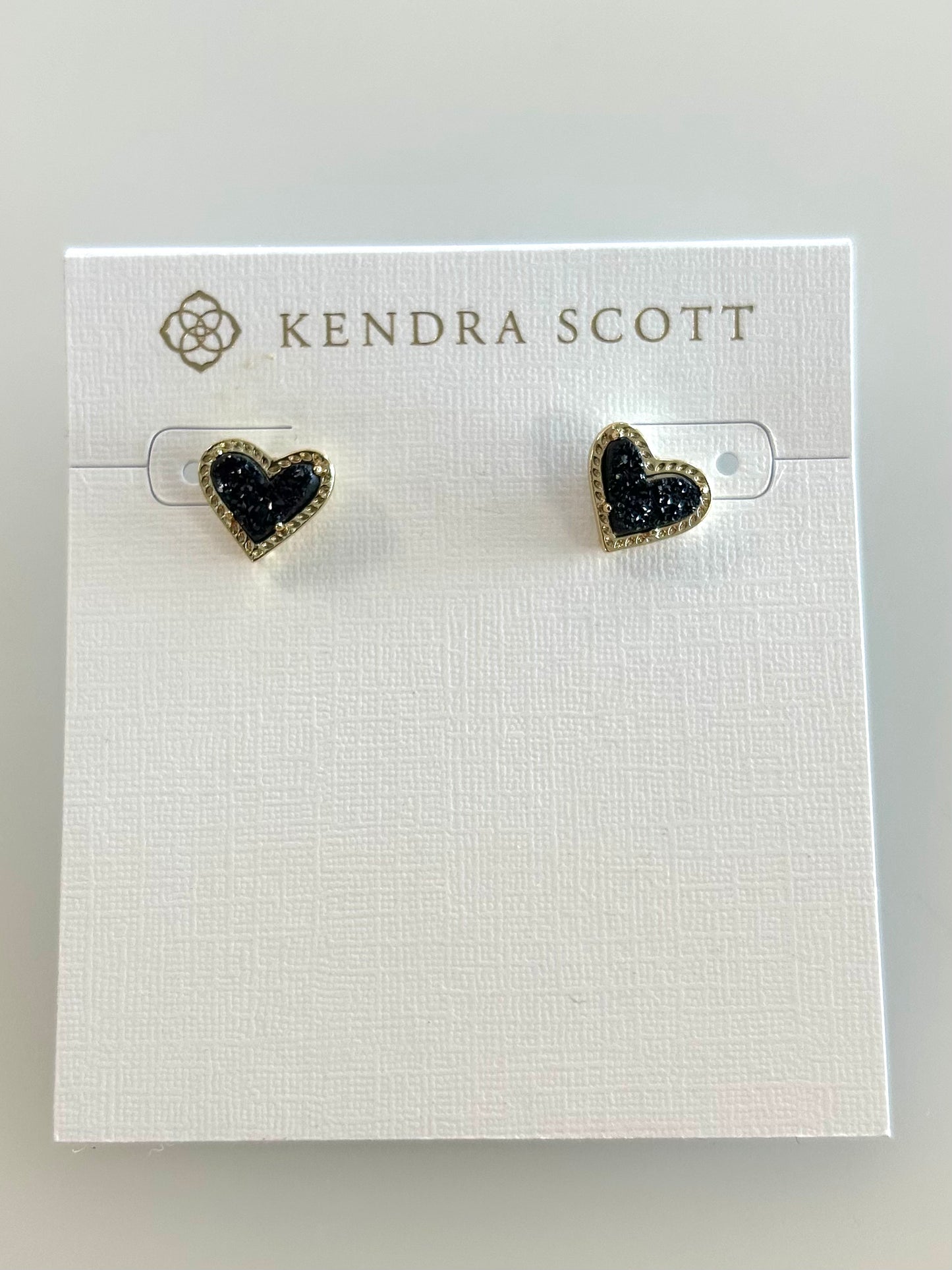 4217717845 Ari Heart Gold Black Earrings Kendra Scott