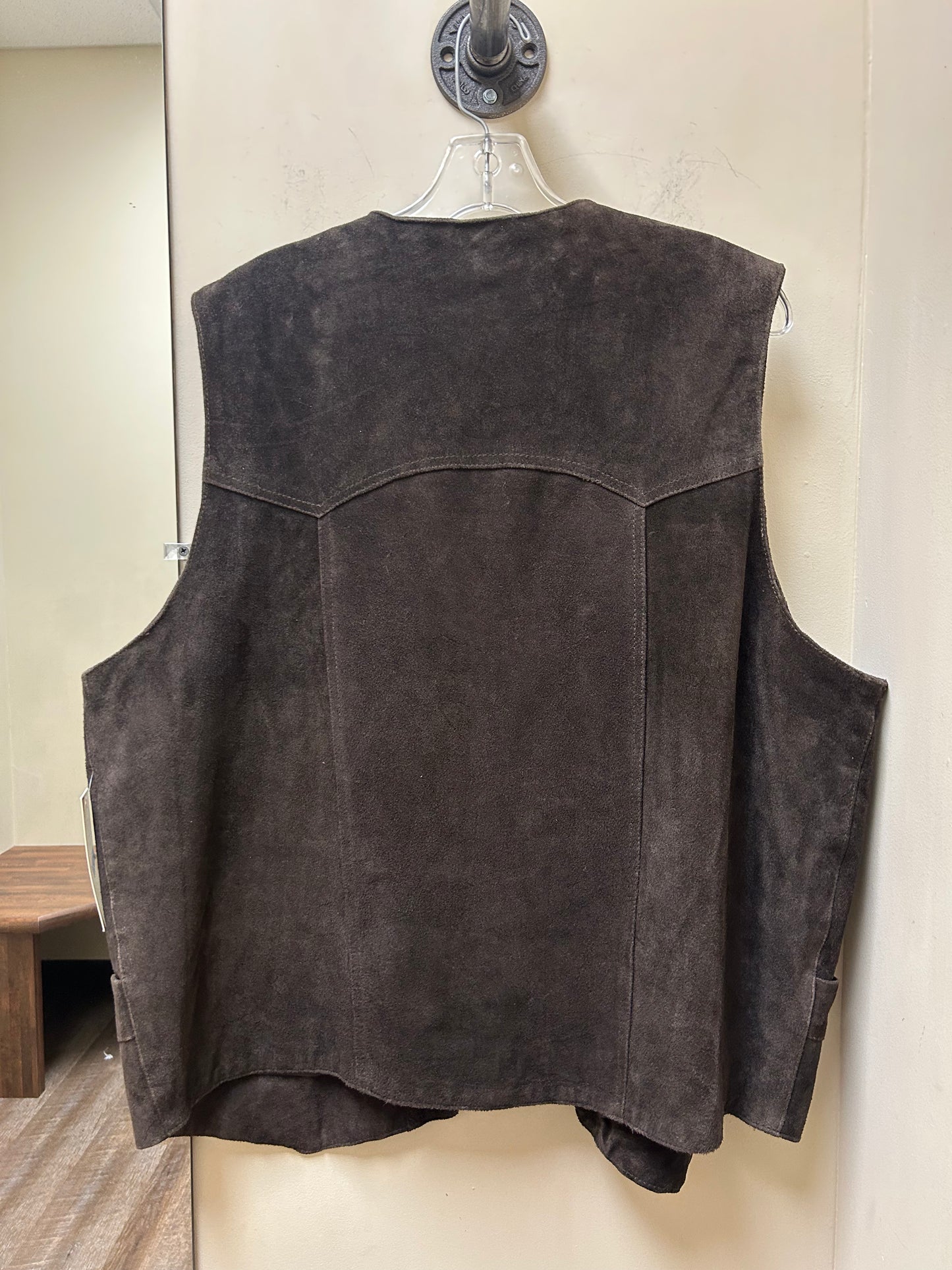 ML3061 Color: 21 Snap Vest BRN Suede Leather