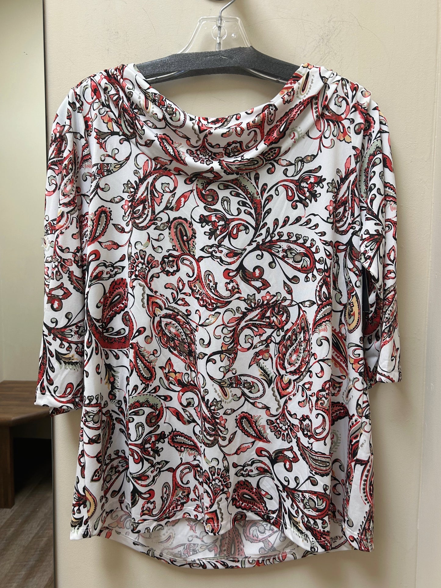 42G5 N Touch 3/4 Sleeve Print Paisley Cowl Neck Top
