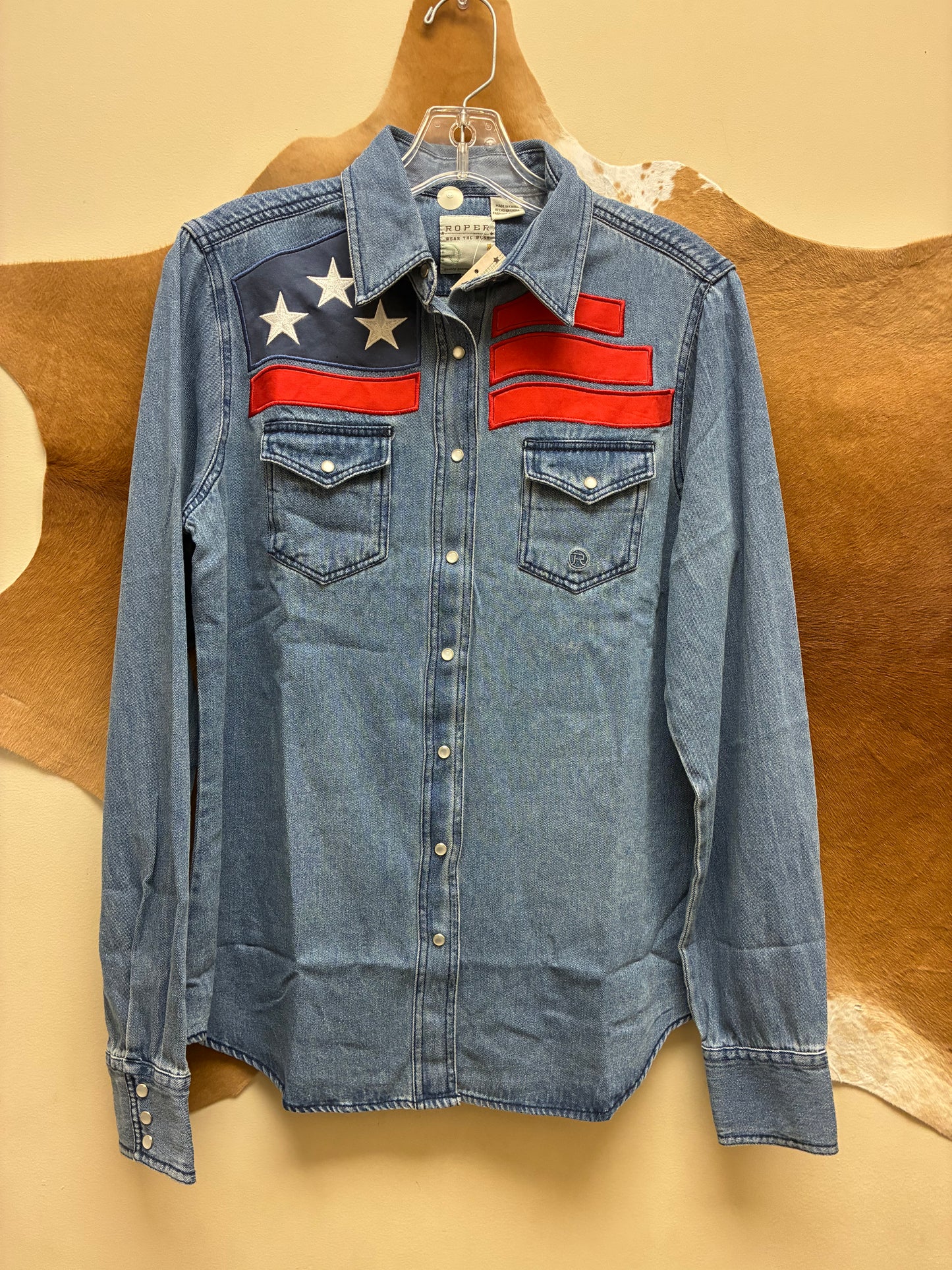 03-050-0185-0106 Roper Women's Unique American Design Long Sleeve Blue Denim Shirt