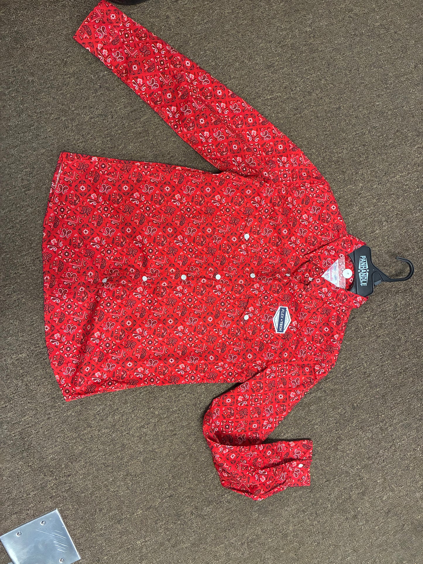 RGN2S03829 Paisley Red