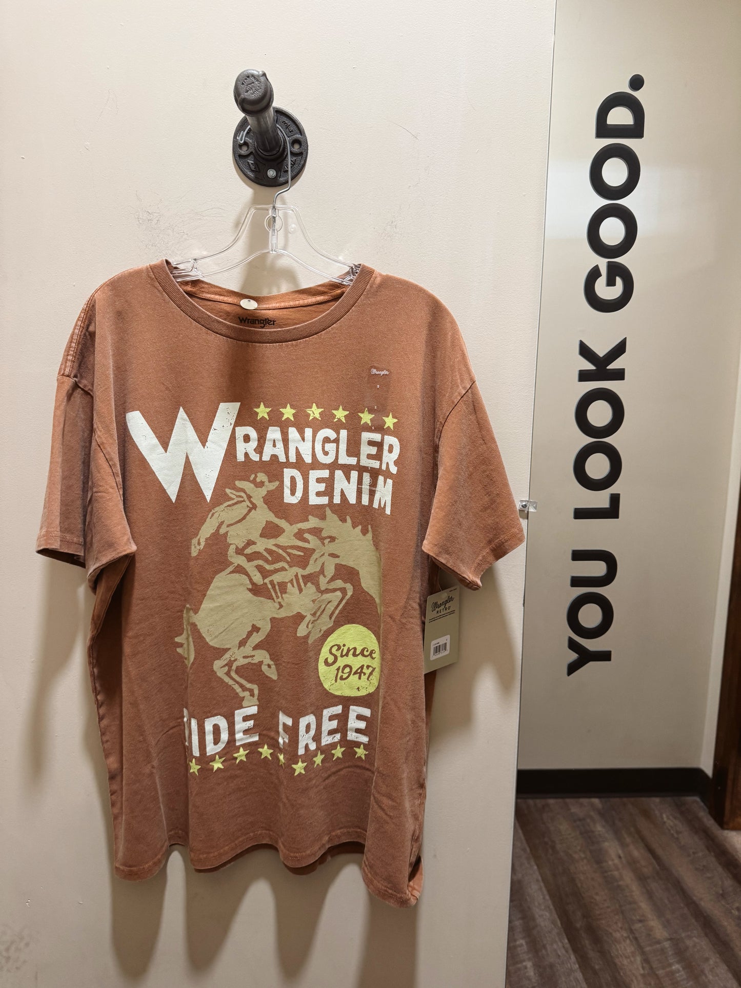 Wrangler Retro® Oversized Graphic Short Sleeve T-Shirt