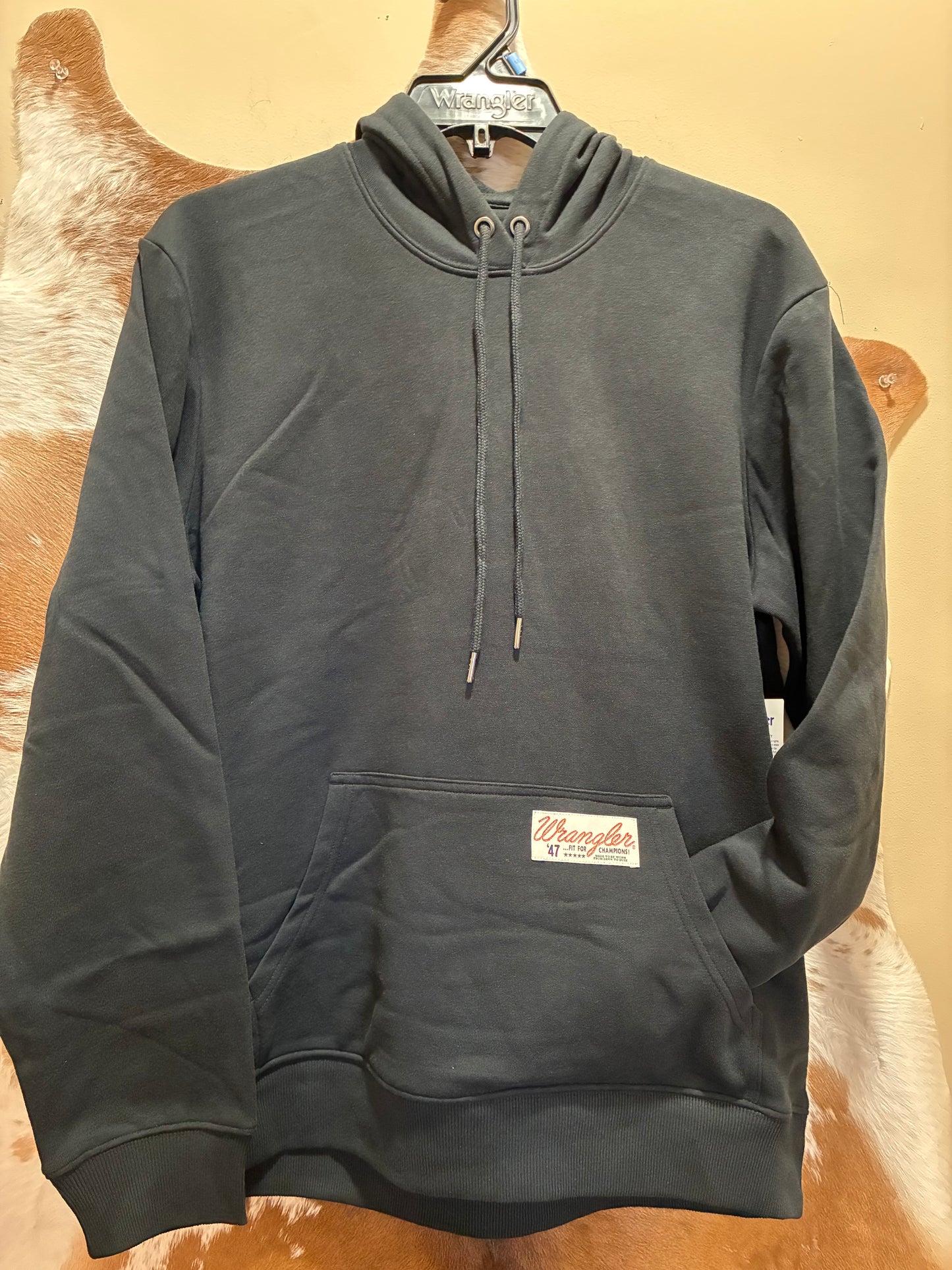112379605 Wrangler Men's Tyler Hoodie - Jet Black