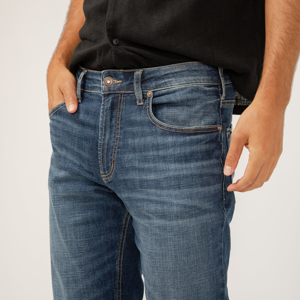 M23425FCS389 Men's Silver Jeans Co. Grayson Classic Fit Straight Leg