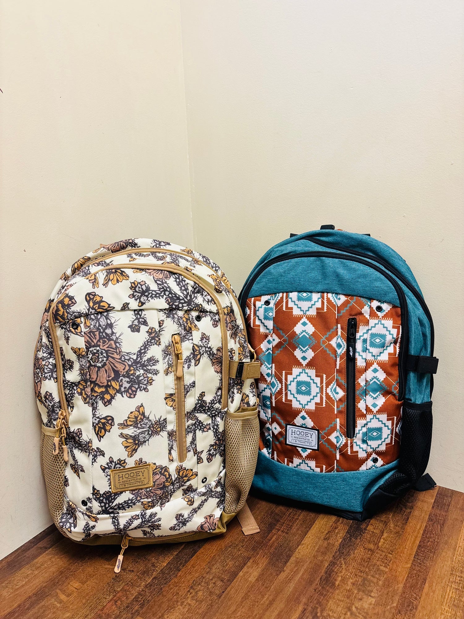 BACK TO SCHOOL - Backpacks & Lunchboxes