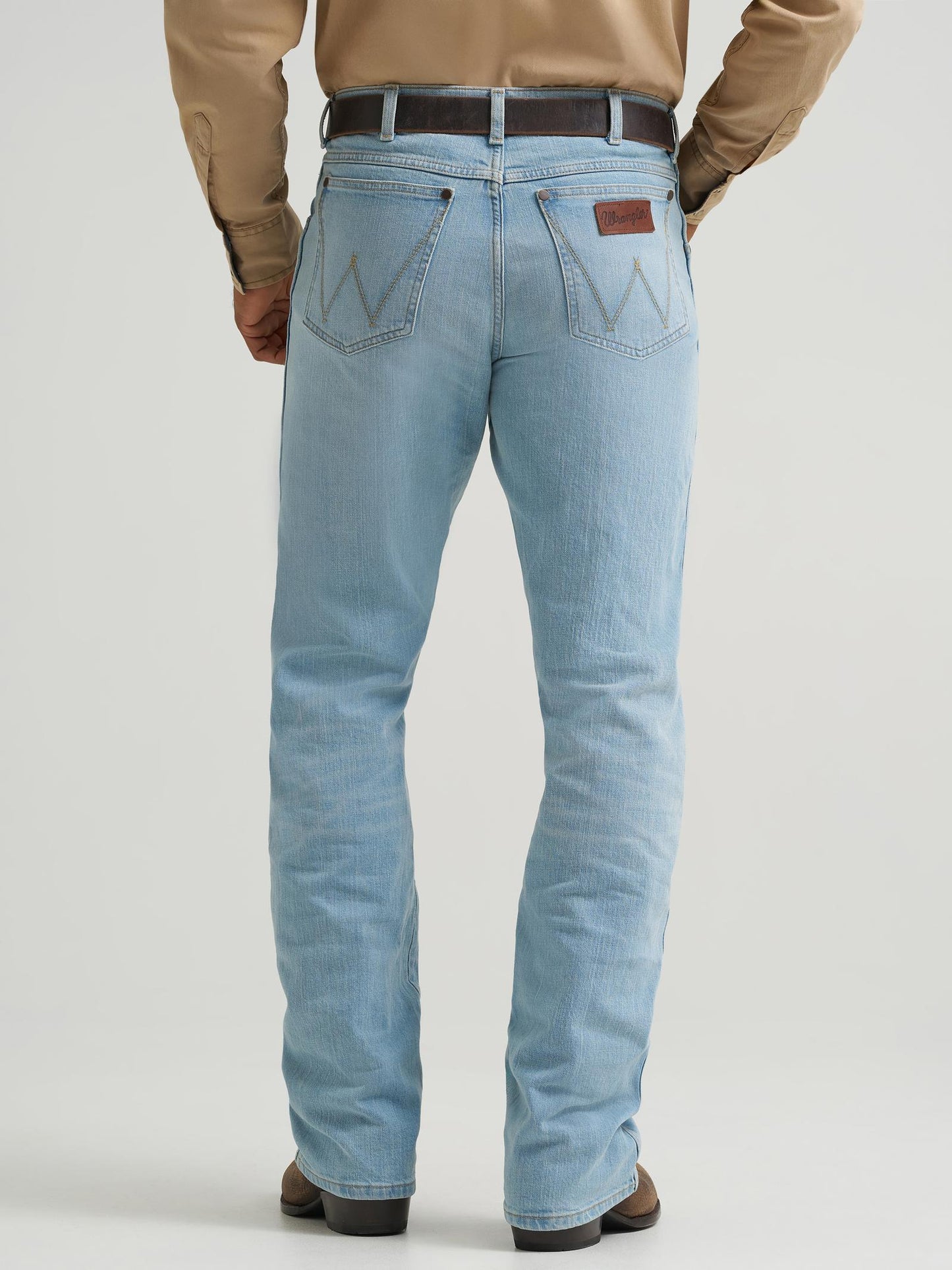 112367676 WRT20 Men's Wrangler Retro® Relaxed Fit Bootcut Jean - Grant