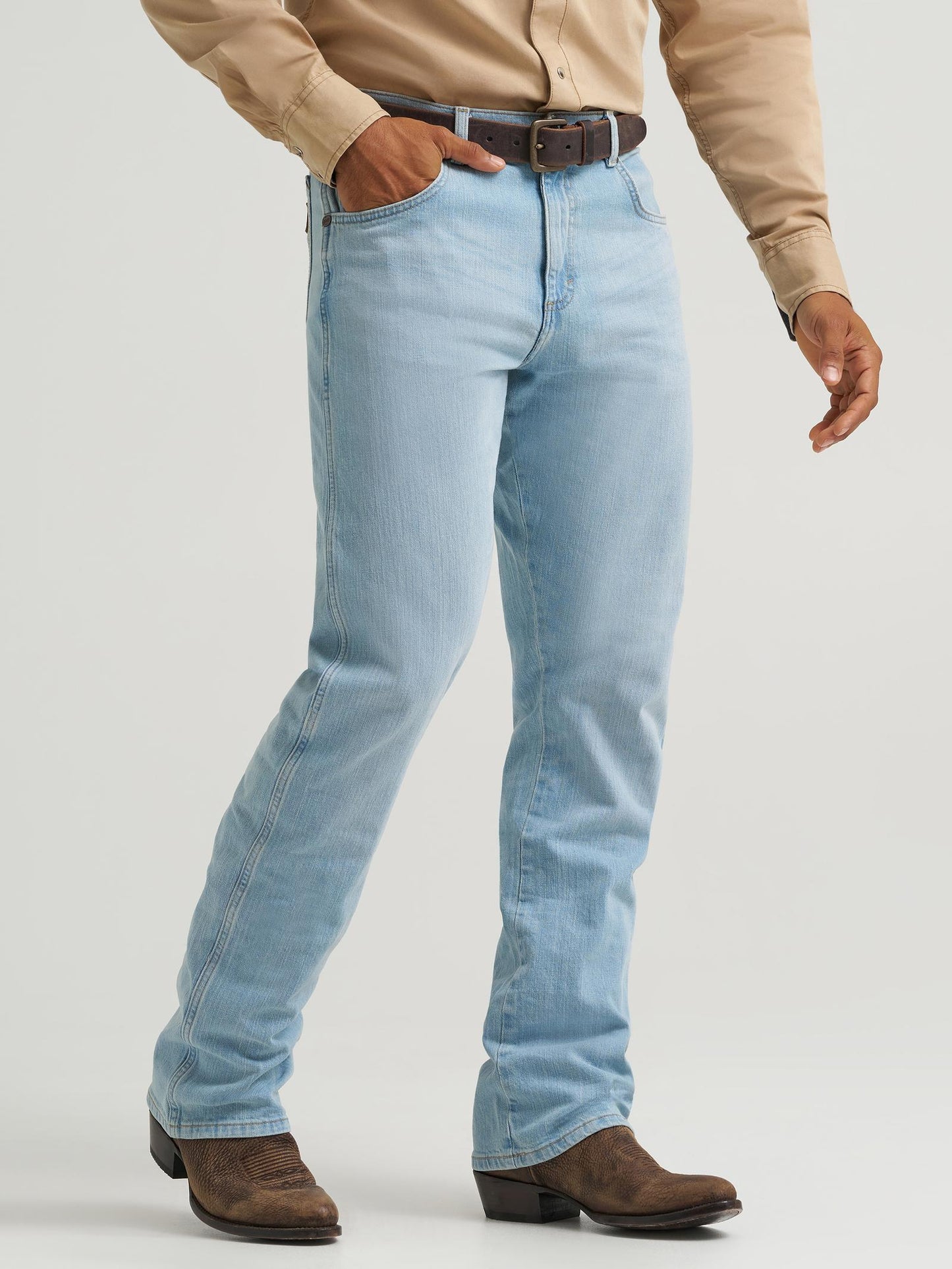 112367676 WRT20 Men's Wrangler Retro® Relaxed Fit Bootcut Jean - Grant