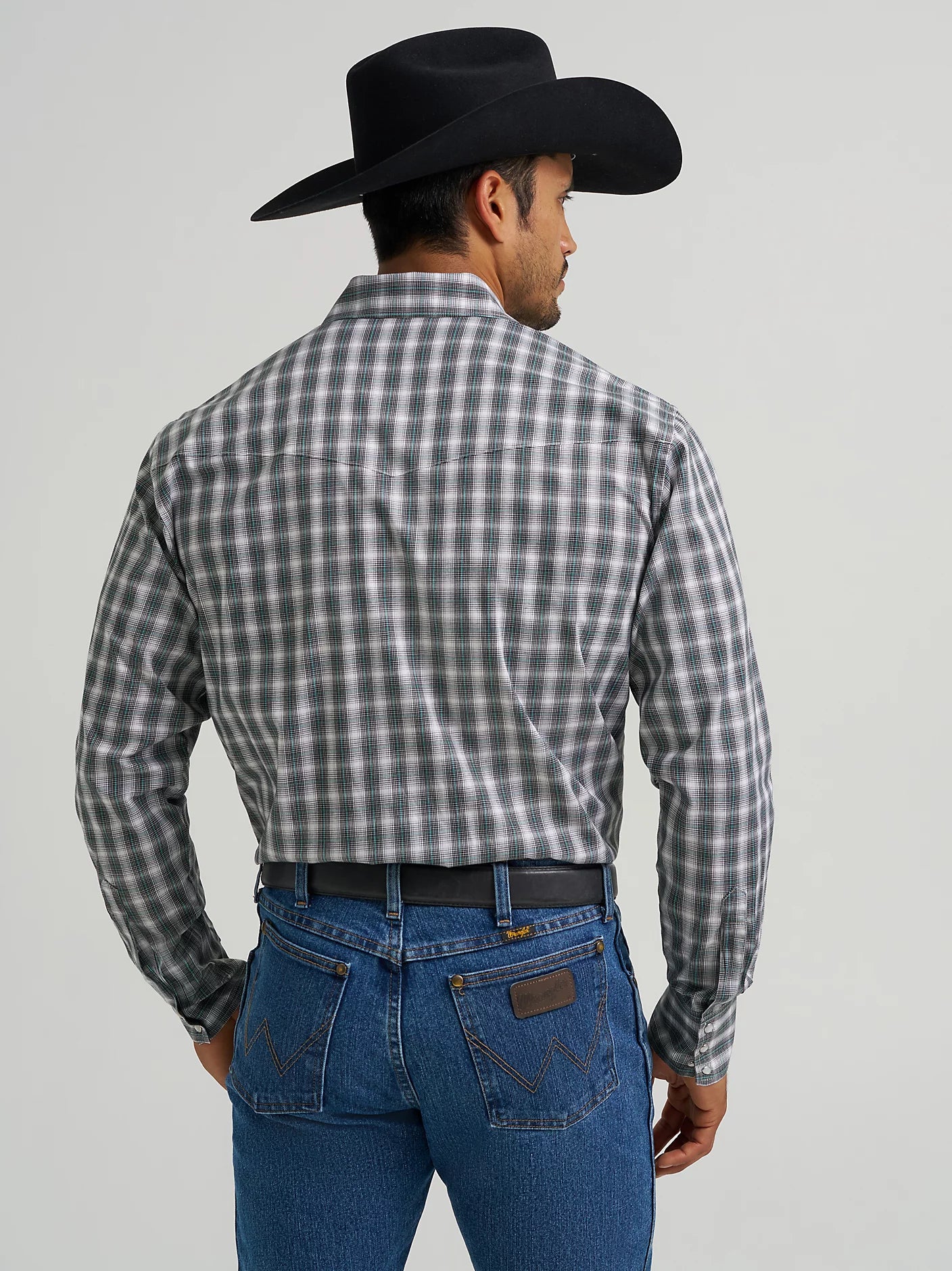 112367708 Wrangler Wrinkle Resist Long Sleeve Shirt