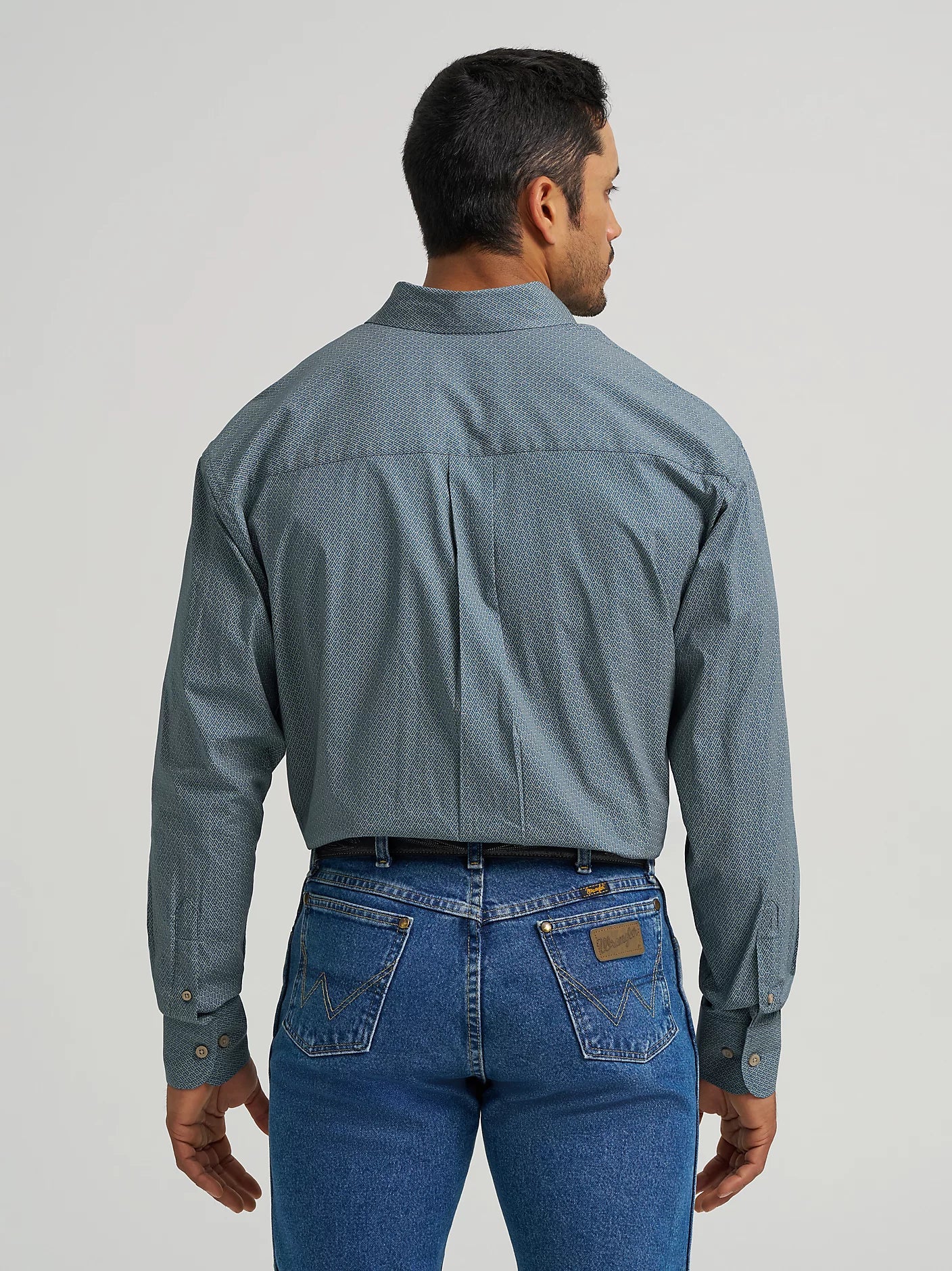 112368204 Wrangler George Strait Collection One Pocket Long Sleeve Shirt