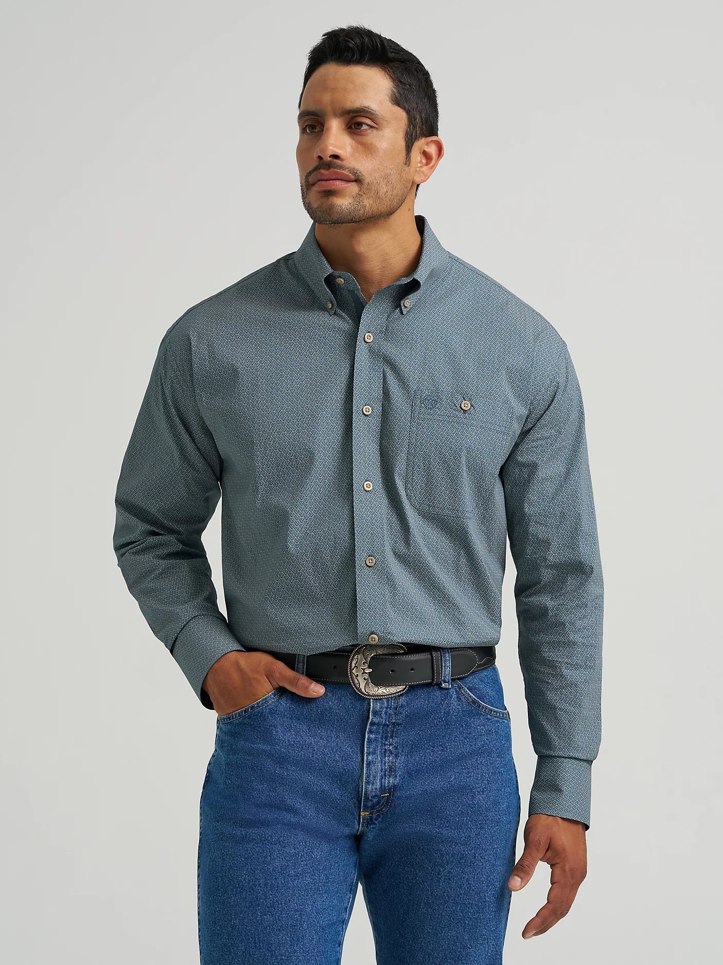 112368204 Wrangler George Strait Collection One Pocket Long Sleeve Shirt