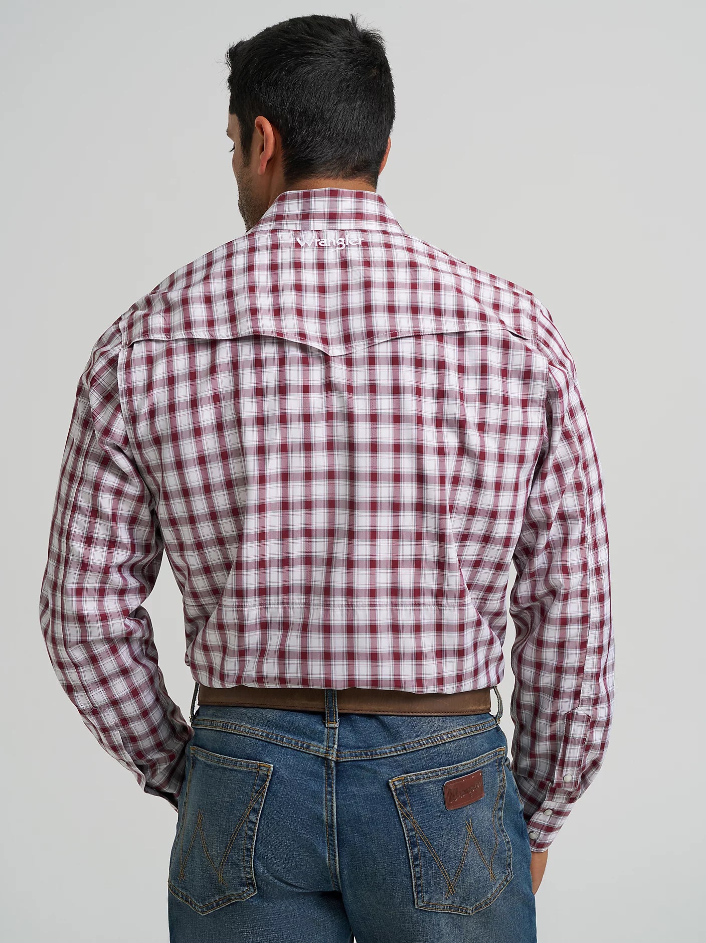 112368290 Wrangler Performance Long Sleeve Shirt