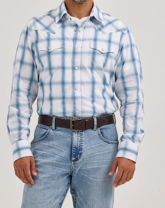112368522 Wrangler Retro Premium Long Sleeve Shirt - Modern Fit - Blue