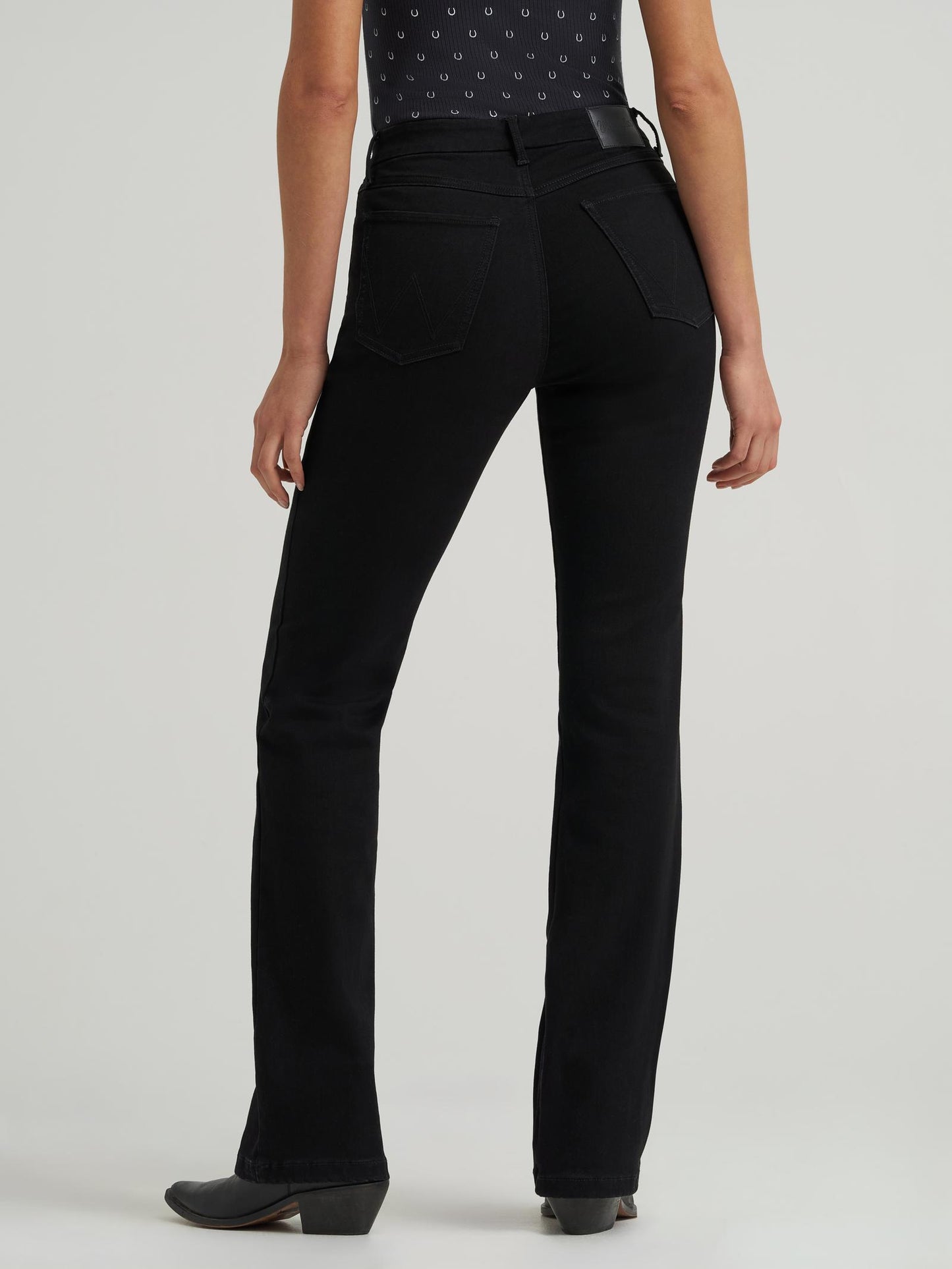 112371949 Wrangler Women's Bespoke Bootcut Jean - High Rise - Leighton
