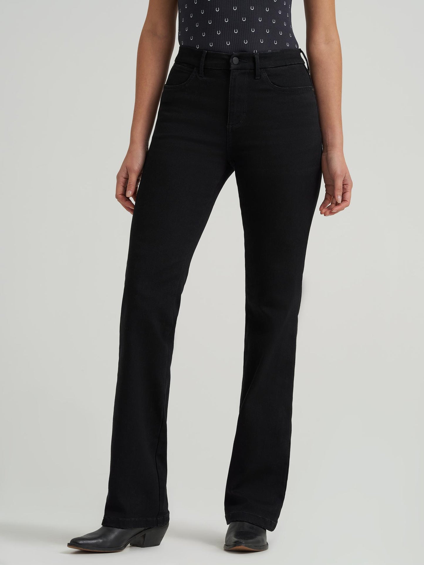 112371949 Wrangler Women's Bespoke Bootcut Jean - High Rise - Leighton