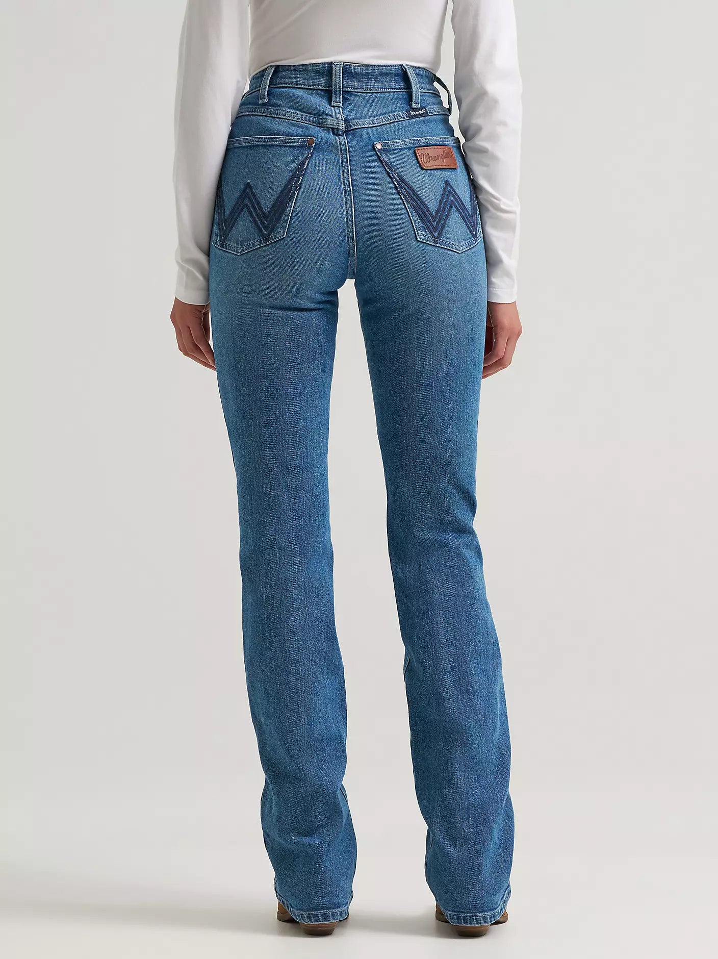 112382261 Women's Wrangler Retro® Bailey High Rise Bootcut Jean - Liberty