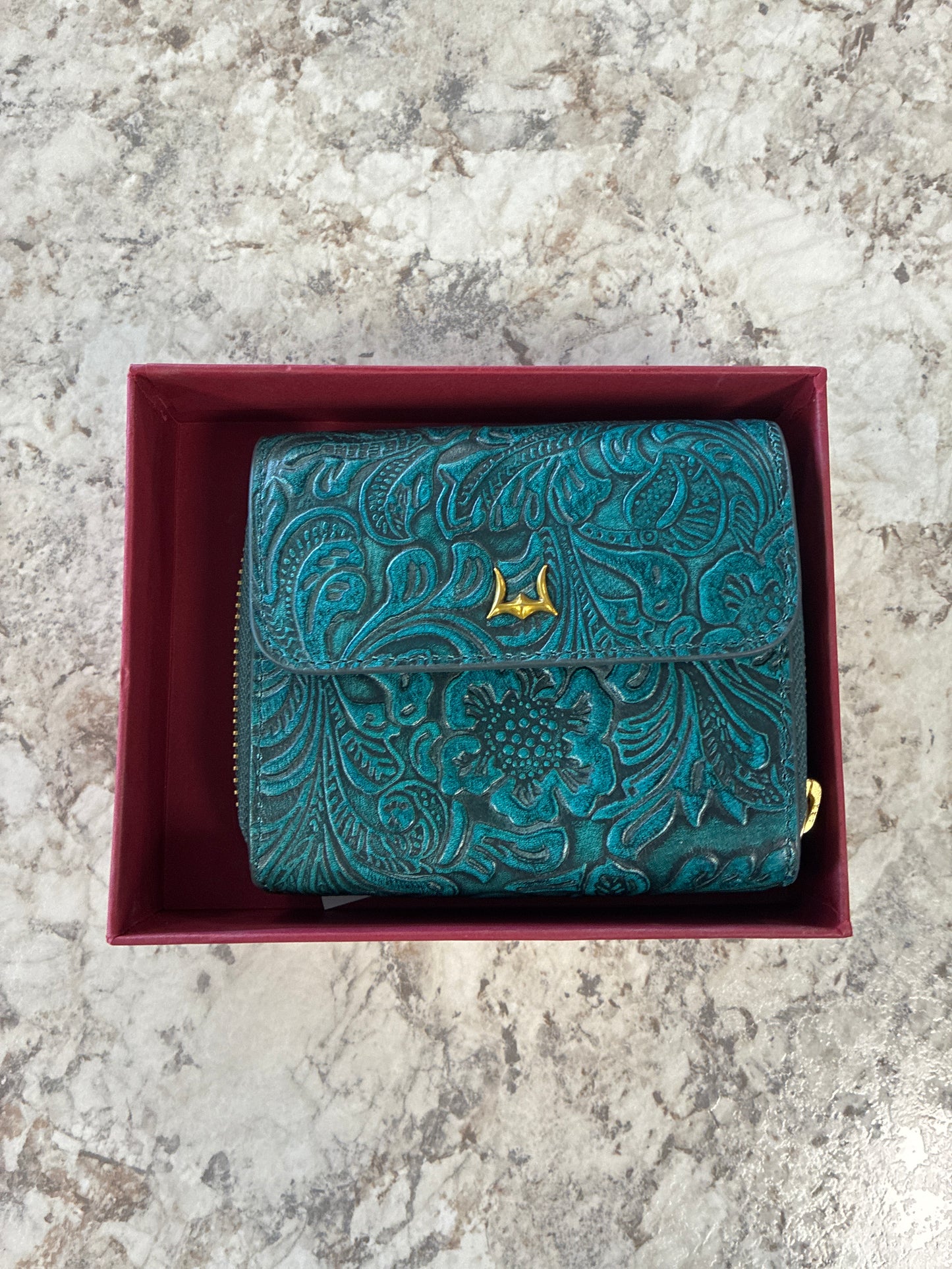 LW-S25-277 Myra Sophia Card Holder In Hand Finished Embossed Leather