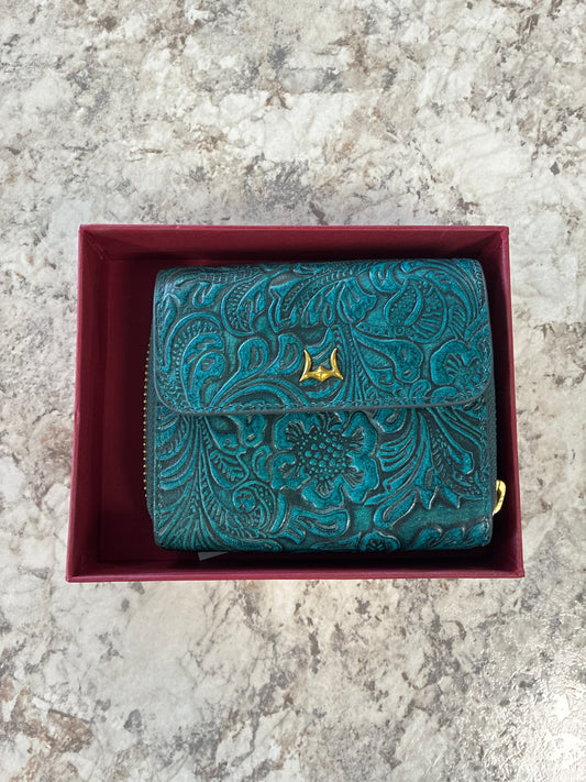 LW-S25-277 Myra Sophia Card Holder In Hand Finished Embossed Leather