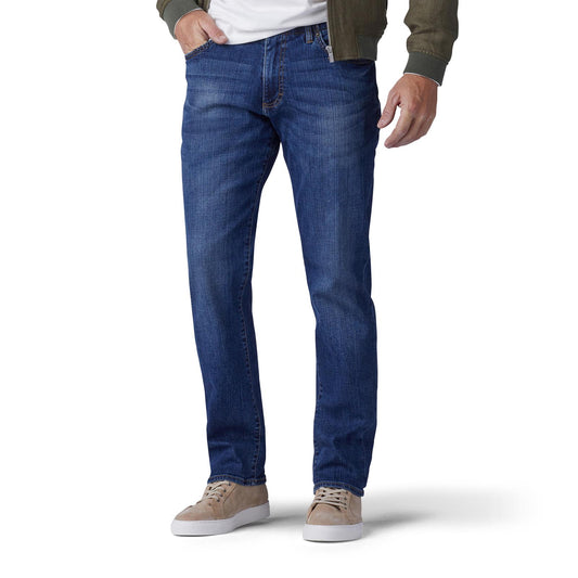 102015042 Men's Lee Extreme Motion Maddox Regular Tapered Jean