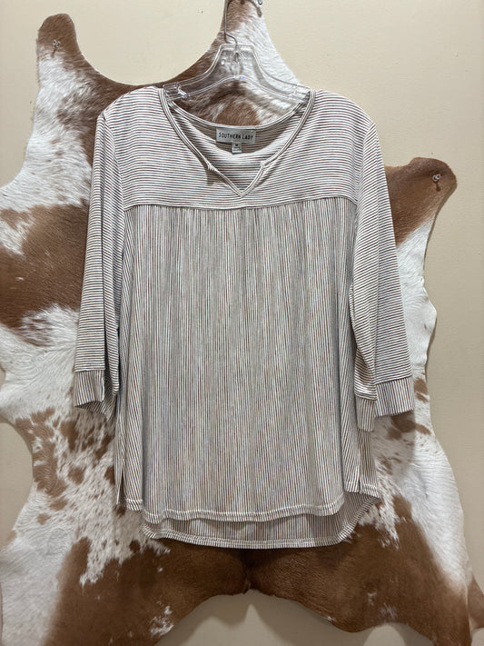 43K7 Southern Lady Women's Top