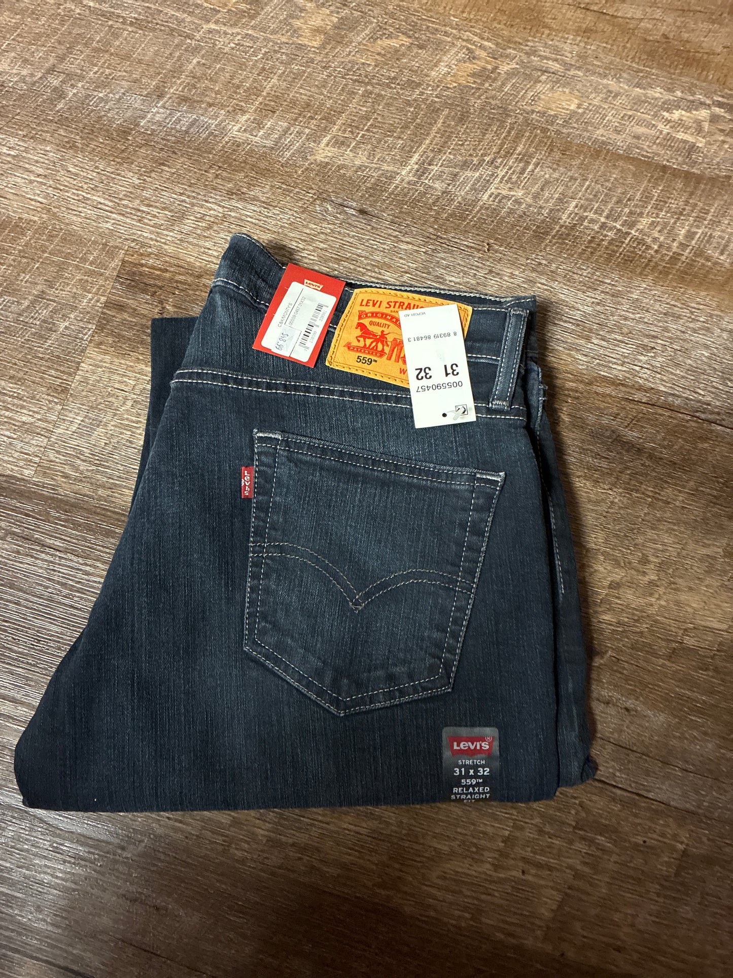 00559 559 Mens Levi Jean 0457