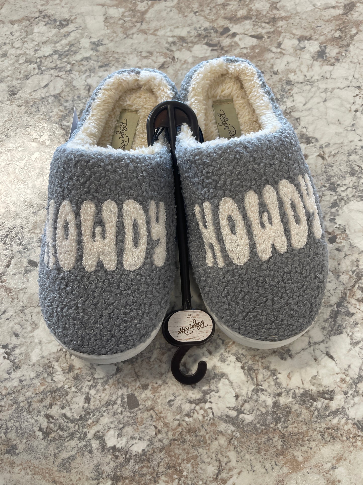 5739527 Blazin Roxx Howdy House Slipper