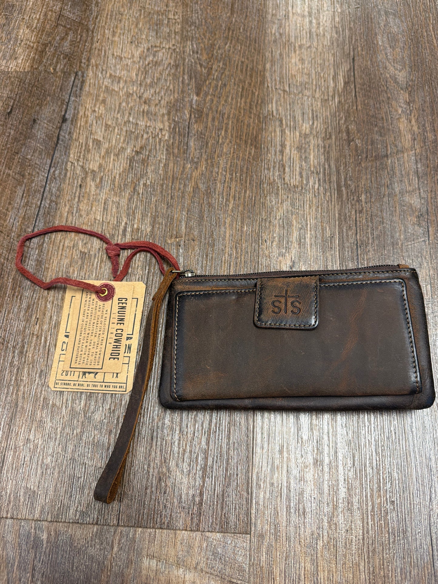 STS61798 STS Basic Bliss Haley Baroness Zipper Wristlet Wallet with Outer Pocket