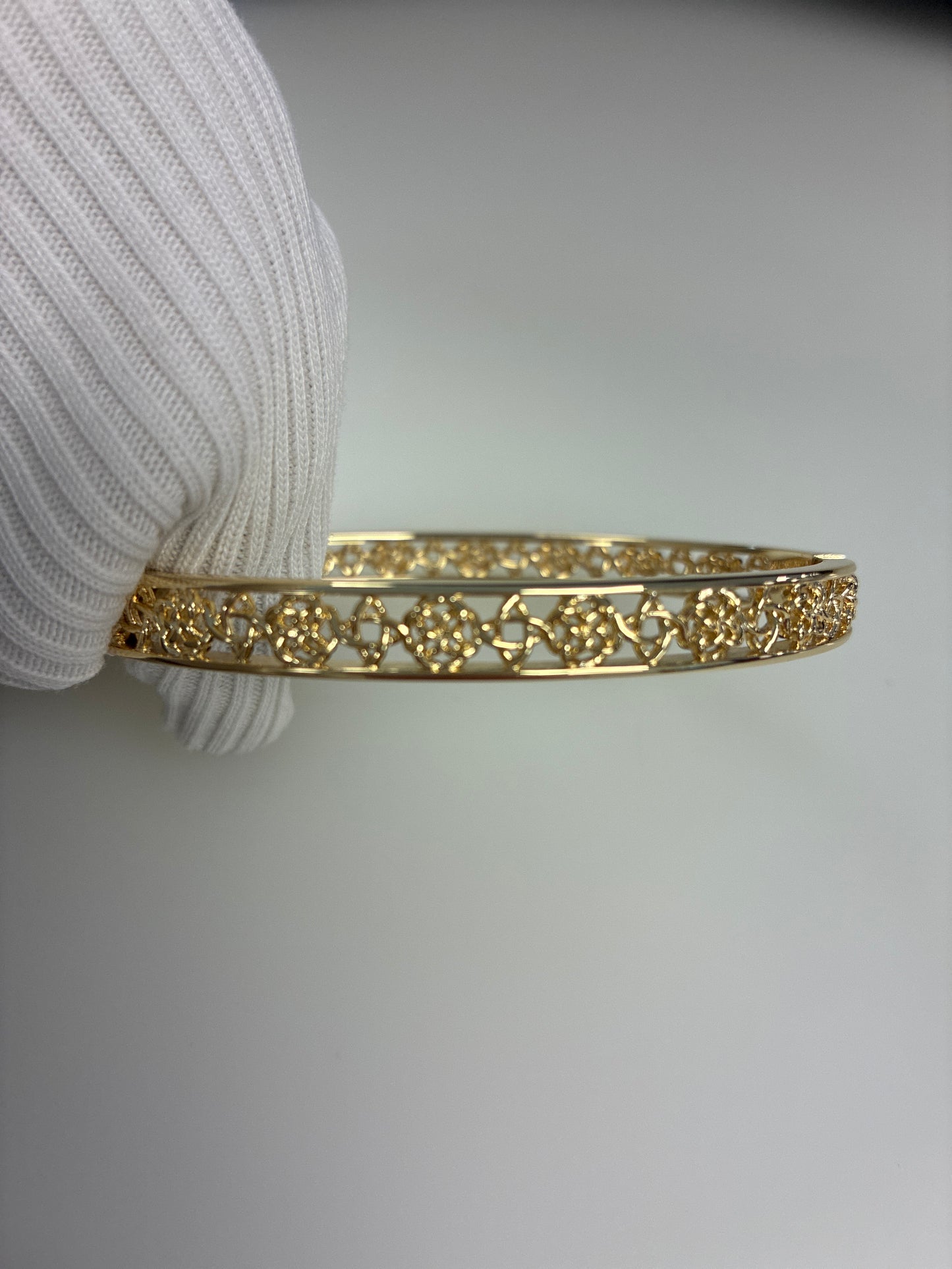 9608803437 Kendra Scott Braclet
