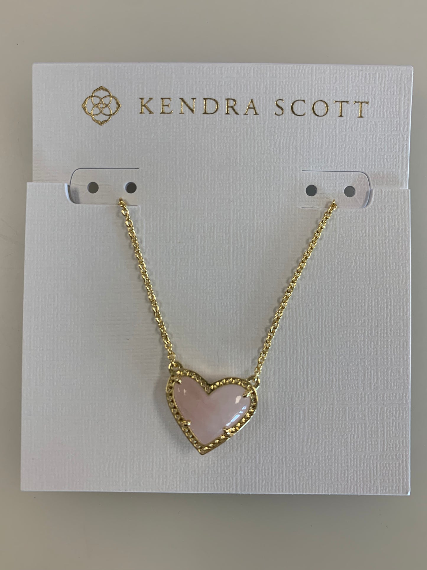 4217717841 Kendra Scott Ari Heart Gold Pendant Necklace in Rose Quartz