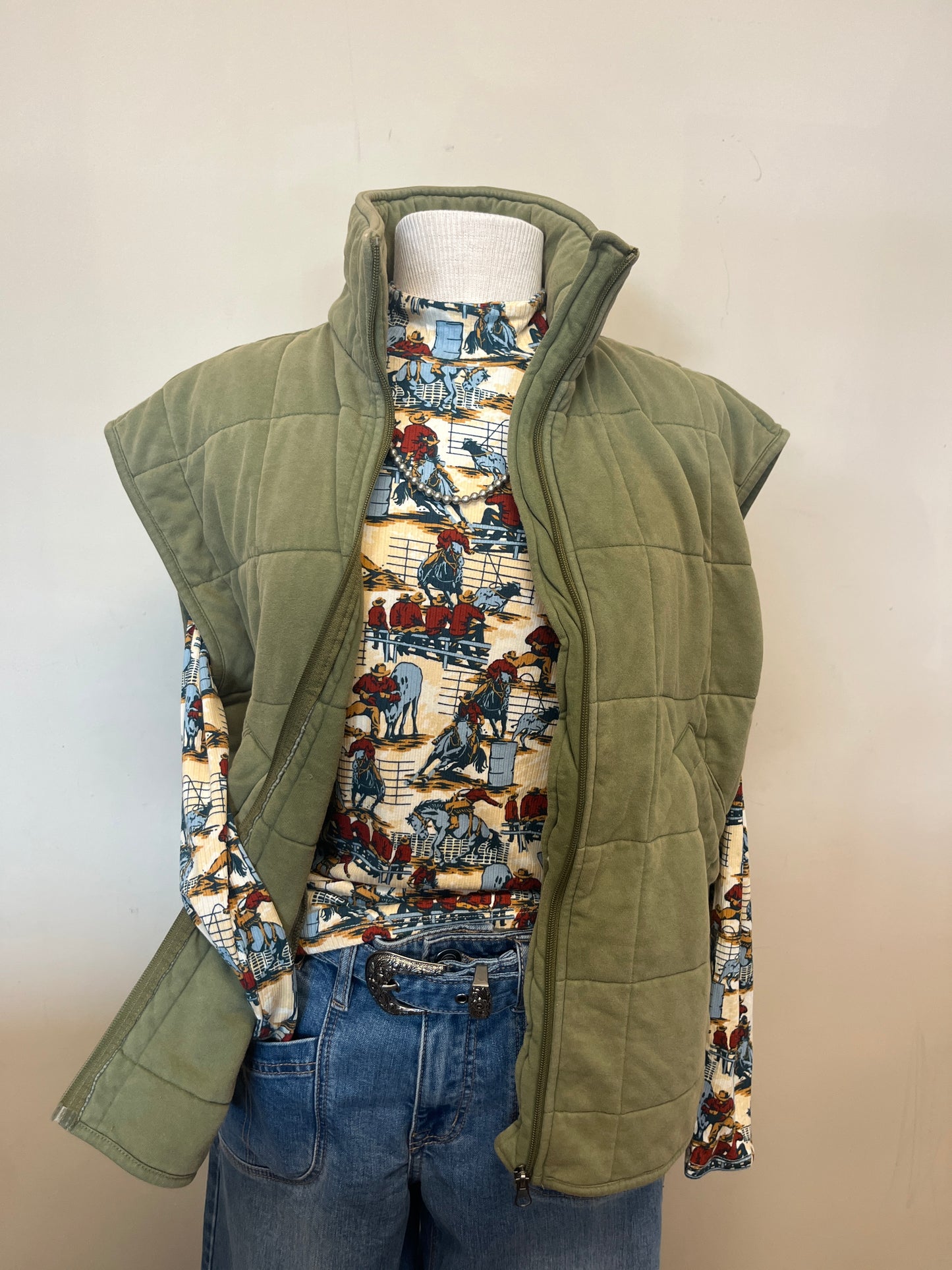 H1169 Howdy Hanny Quilted Vest