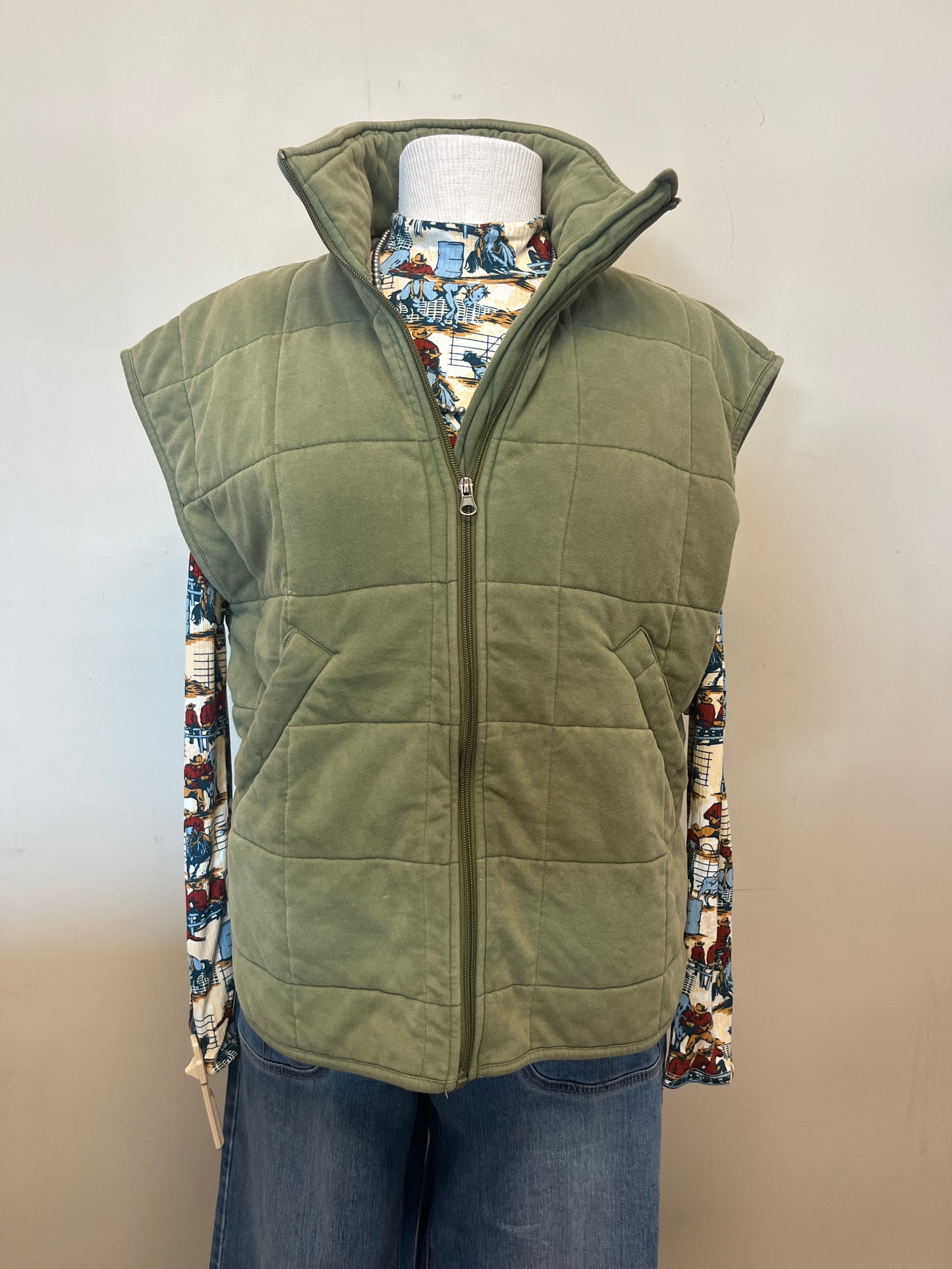 H1169 Howdy Hanny Quilted Vest