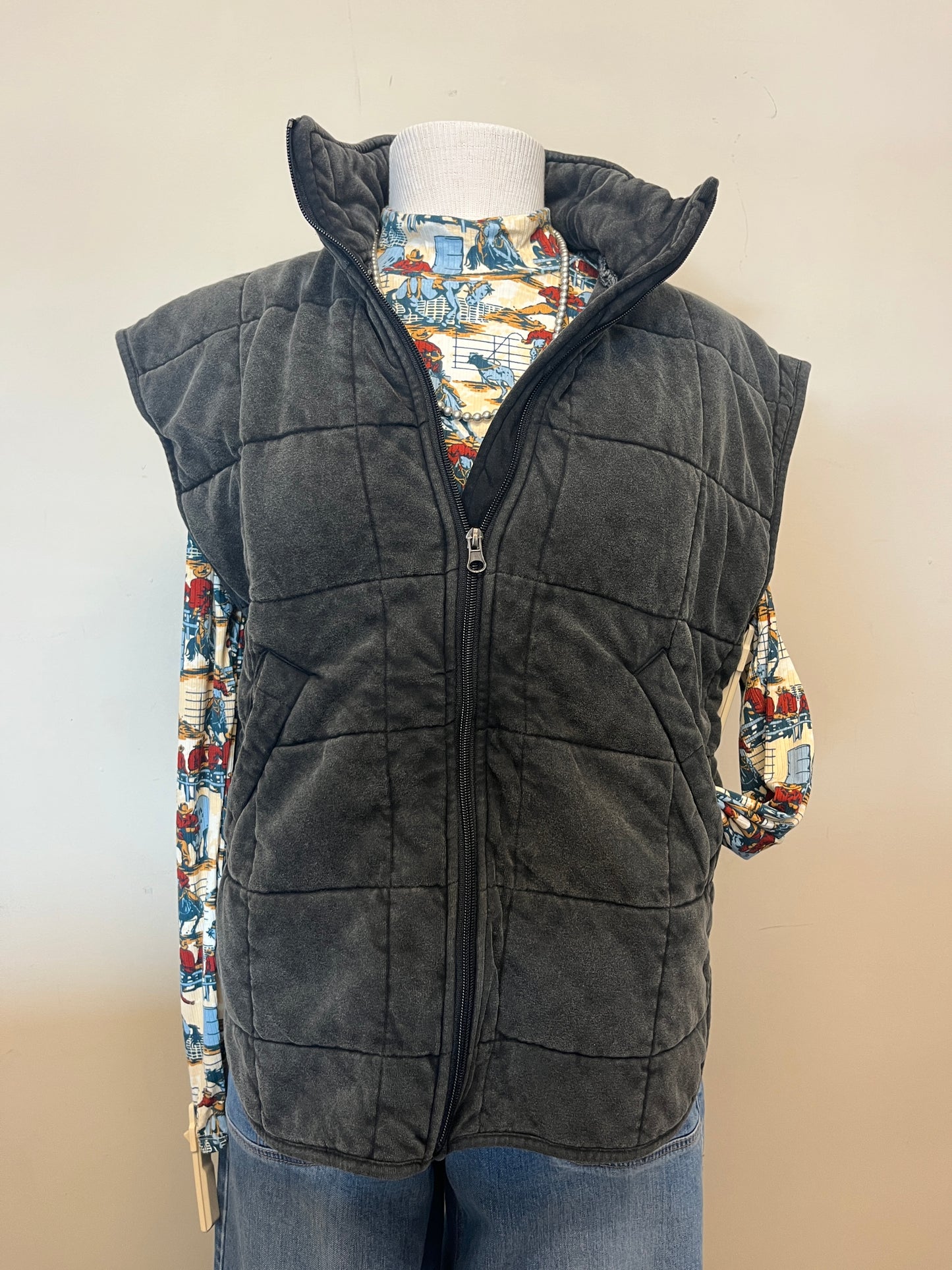 H1169 Howdy Hanny Quilted Vest