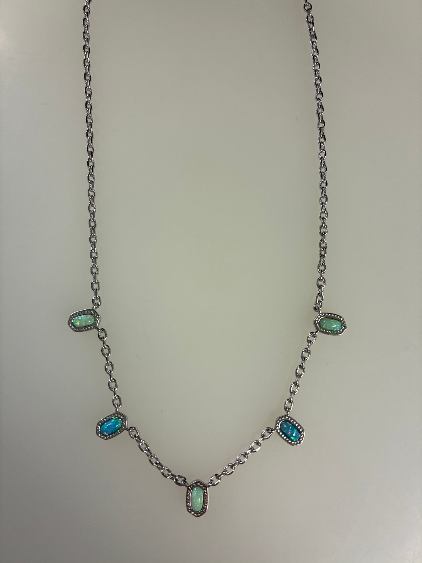 9608898831 Kendra Scott Mini Elisa Necklace