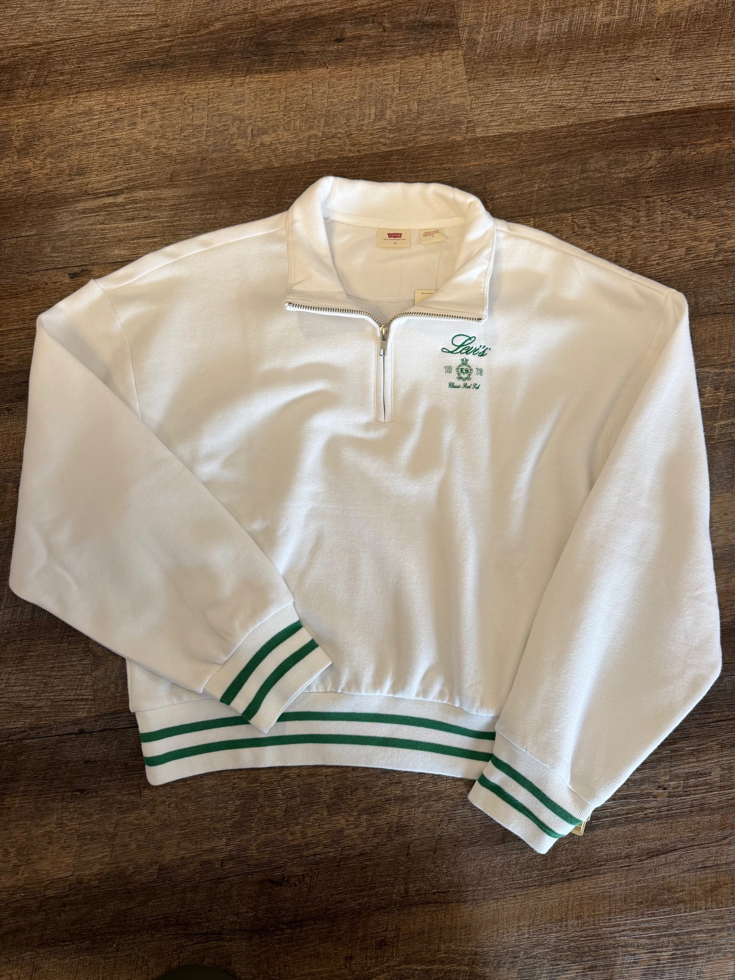 0050X0003 Levi Women's Sweatshirt
