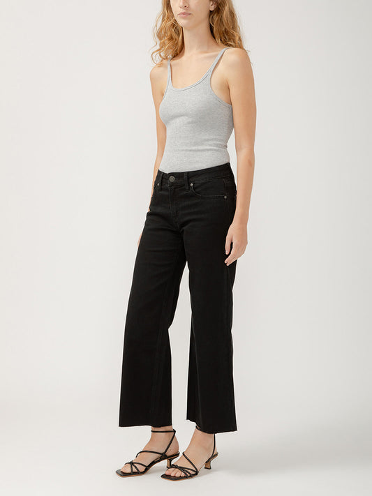 L93931BVS560 Ladies Silver Jeans Co. Suki Ankle Wide Leg Curvy Mid Rise - Black