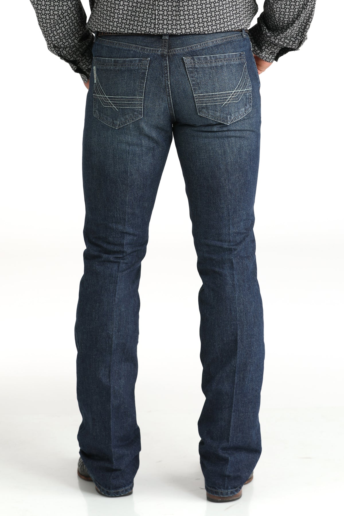 MB32036001 Ian Slim Bootcut Jean