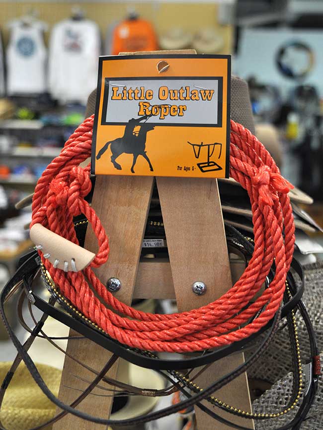 5082804 Little Outlaw Roper Red
