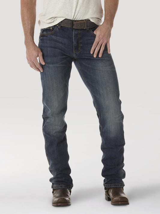 WLT88BZ Wrangler Retro Slim Fit Straight Leg Jean