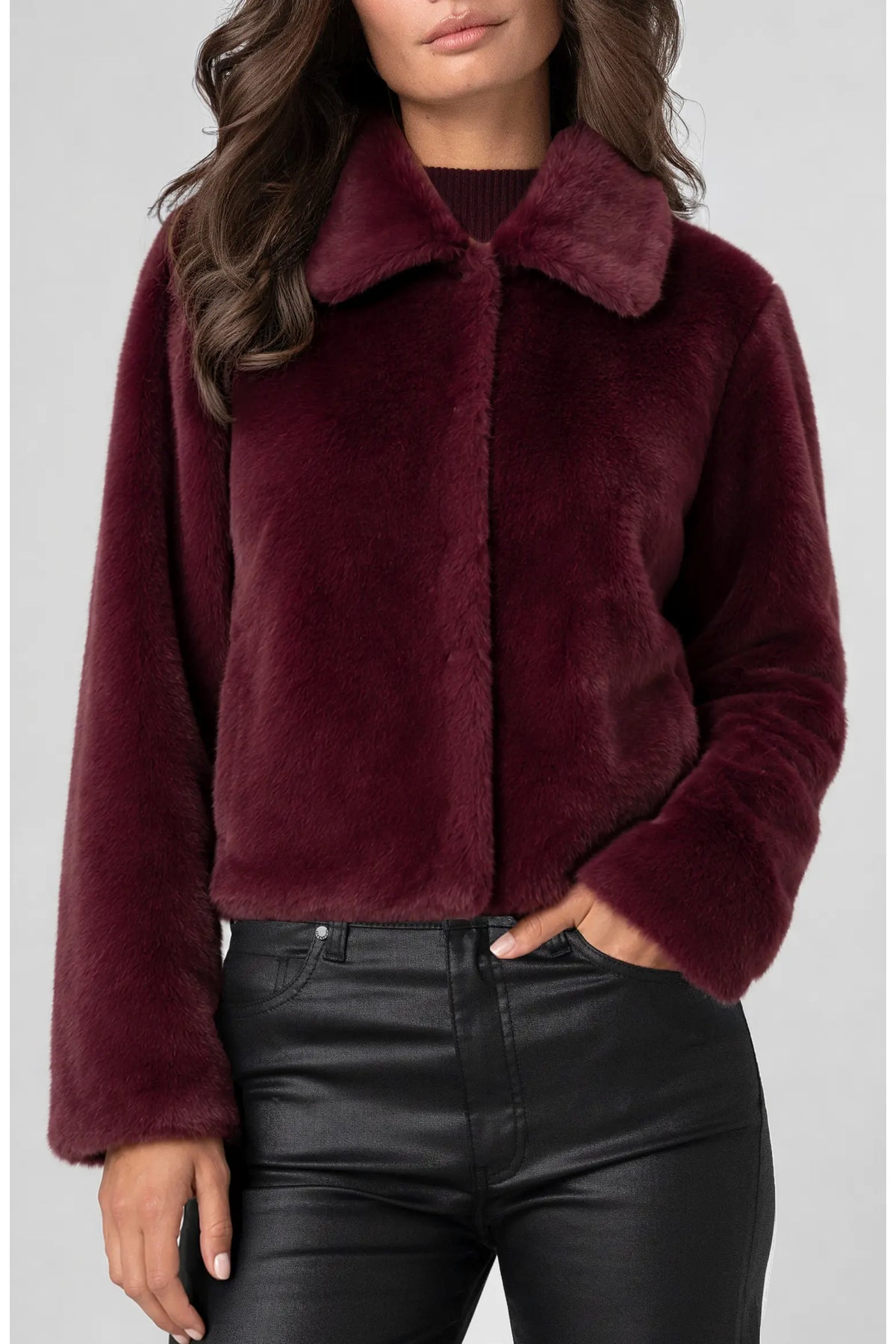 LM1D25TR08 Liverpool Women's Faux Fur Coat