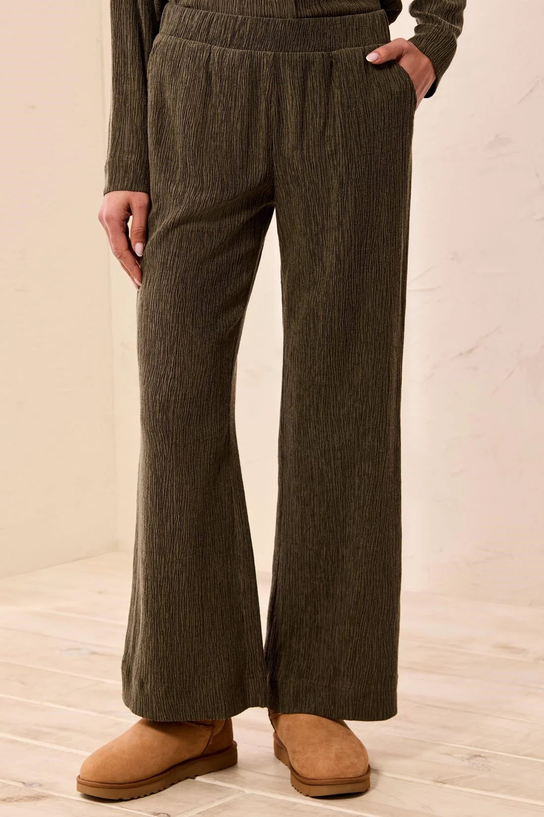3141O-8503-1218 Tribal Crinkle Lyocell Pull-On Flowy Wide Leg Pants Basil